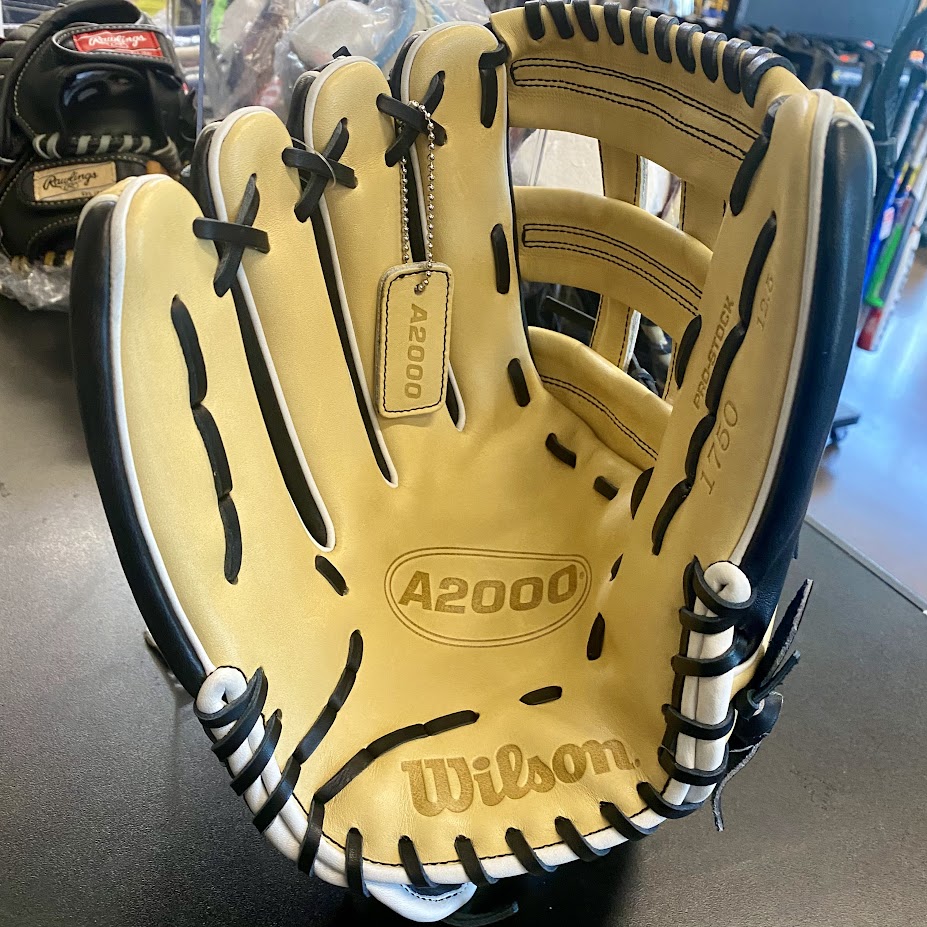 1786 Rugrat Inch Infield Wilson 2021 Clayton Kershaw A2000