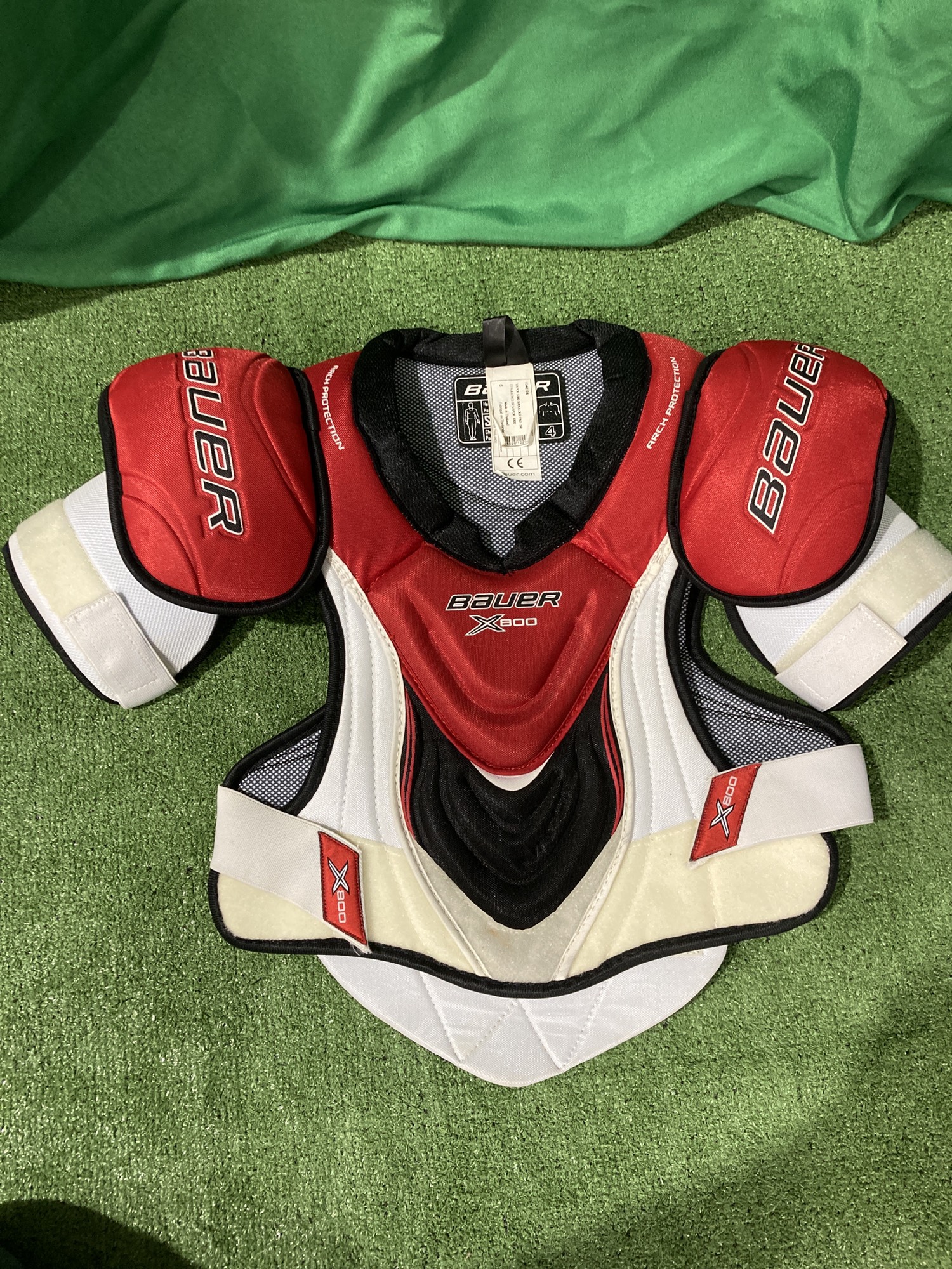 Used Small Senior Bauer Vapor X800 Shoulder Pads SidelineSwap
