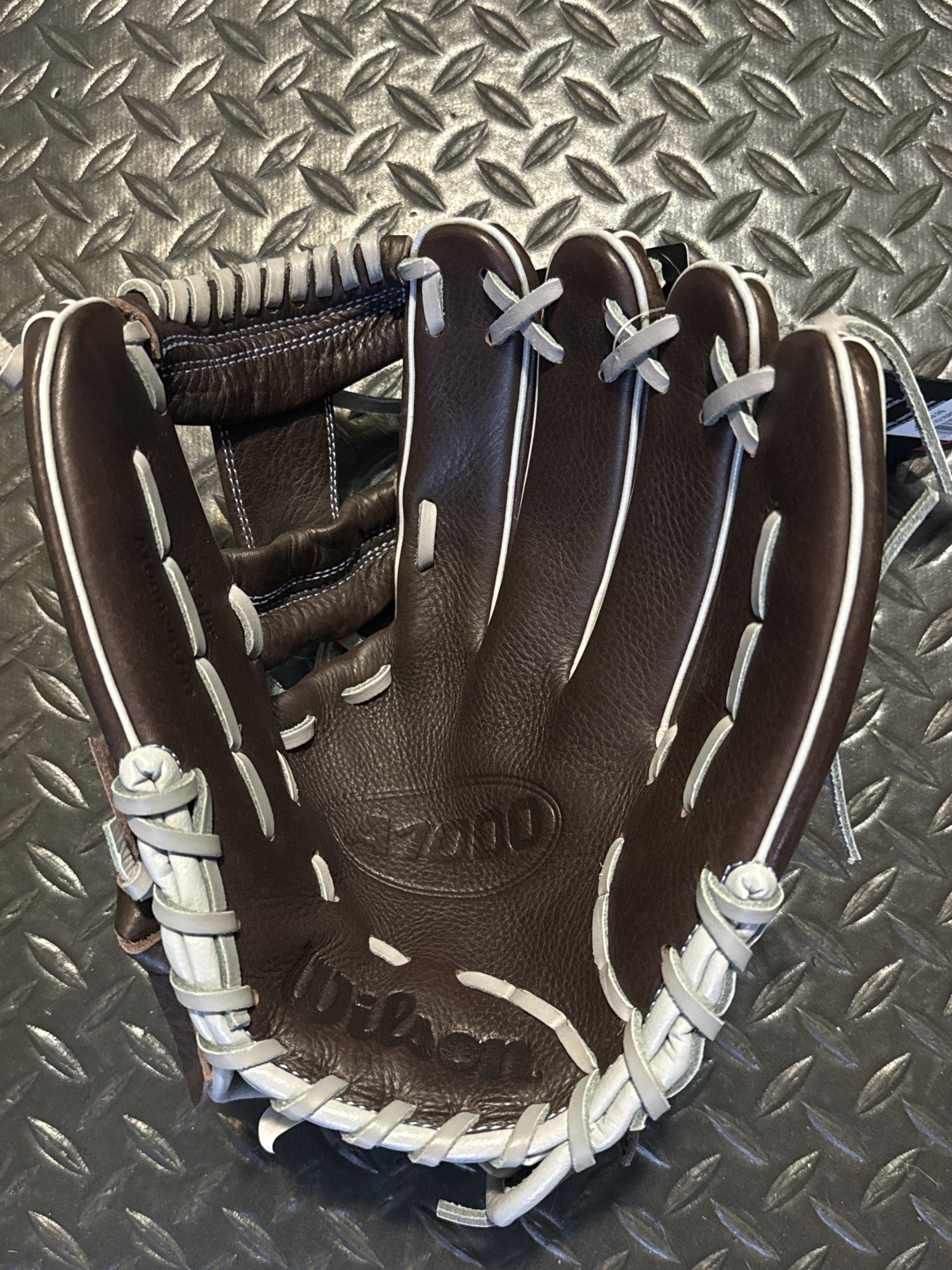 Infield Baseball Gloves Brands at Kevin Baldwin blog