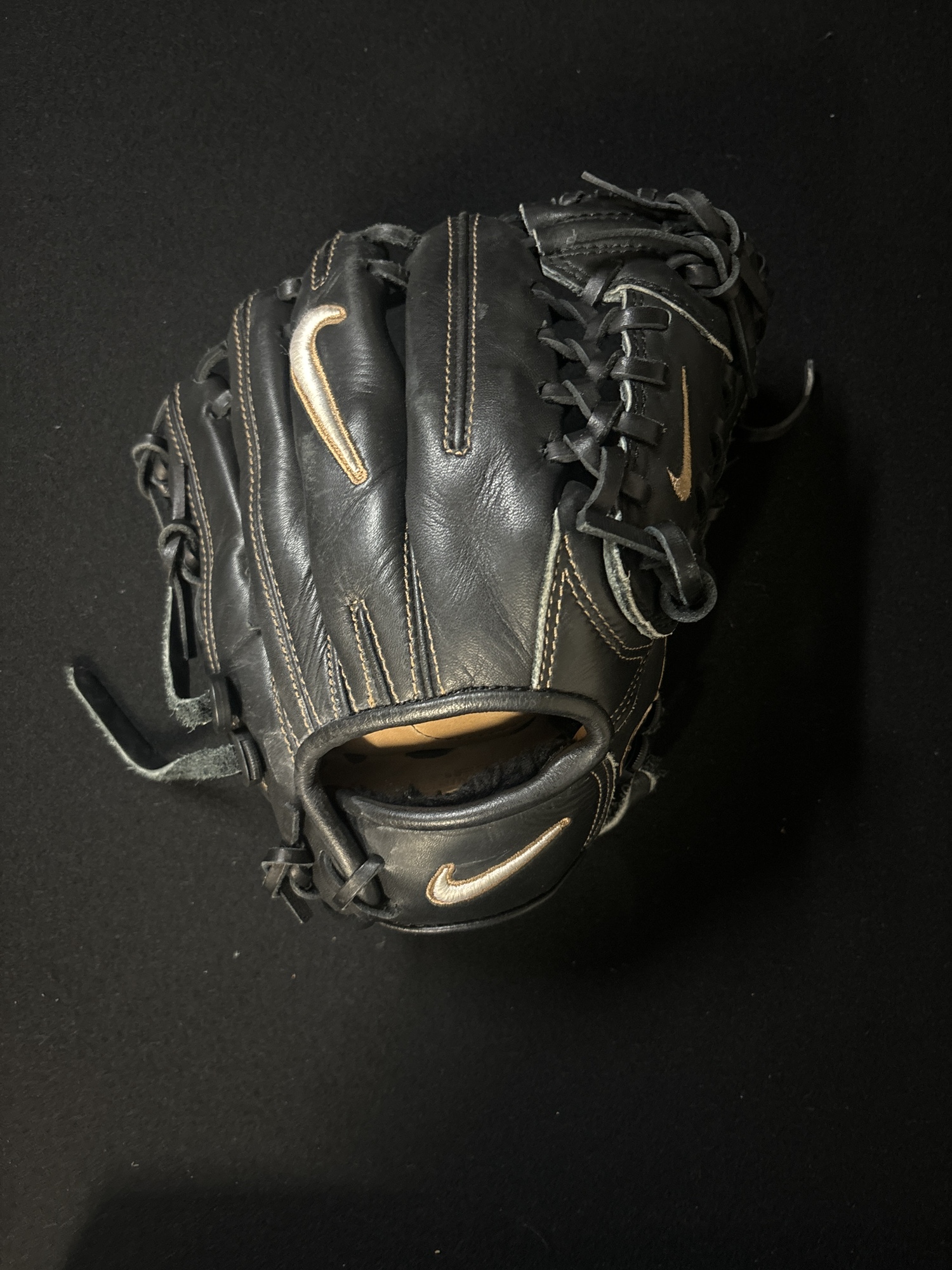 nike diamond elite glove perfect break in (mint) SidelineSwap