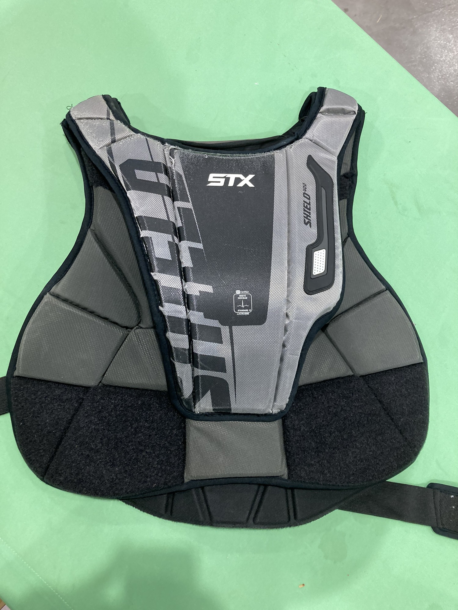 Black Used Adult STX Shield 400 Chest Protector SidelineSwap