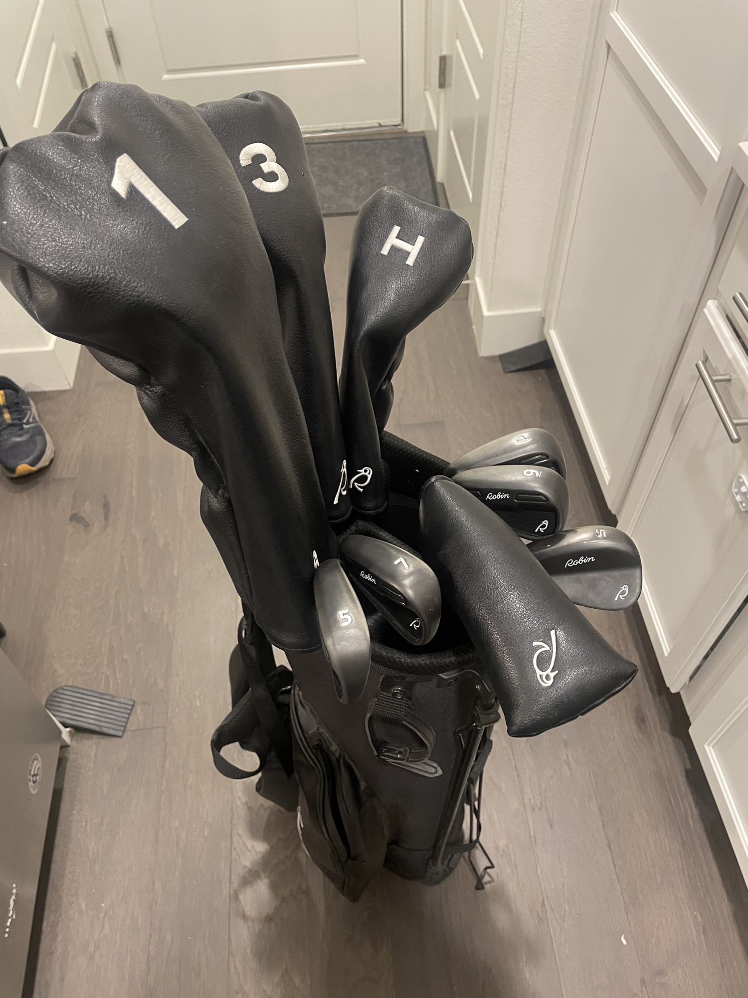 Used Left handed Robin golf clubs SidelineSwap