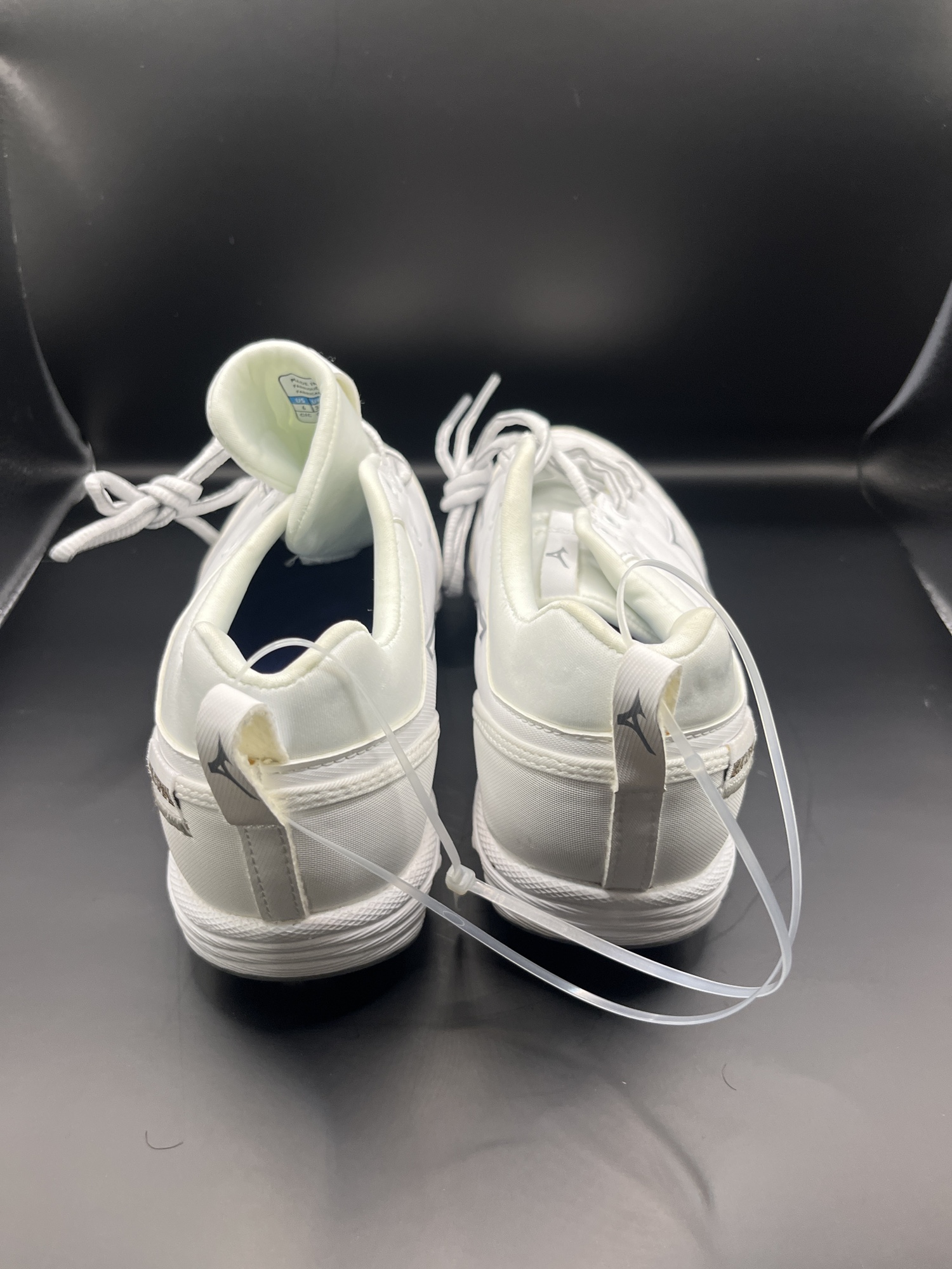 mizuno women's metal softball cleats