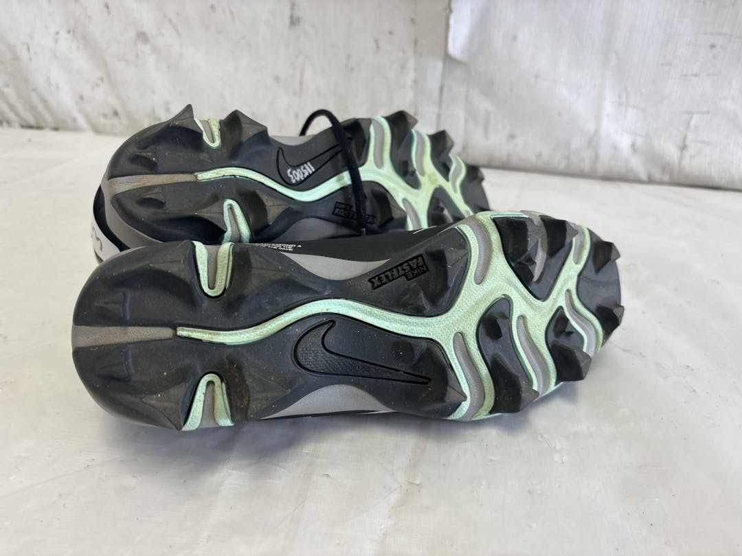 womens size 6 softball cleats