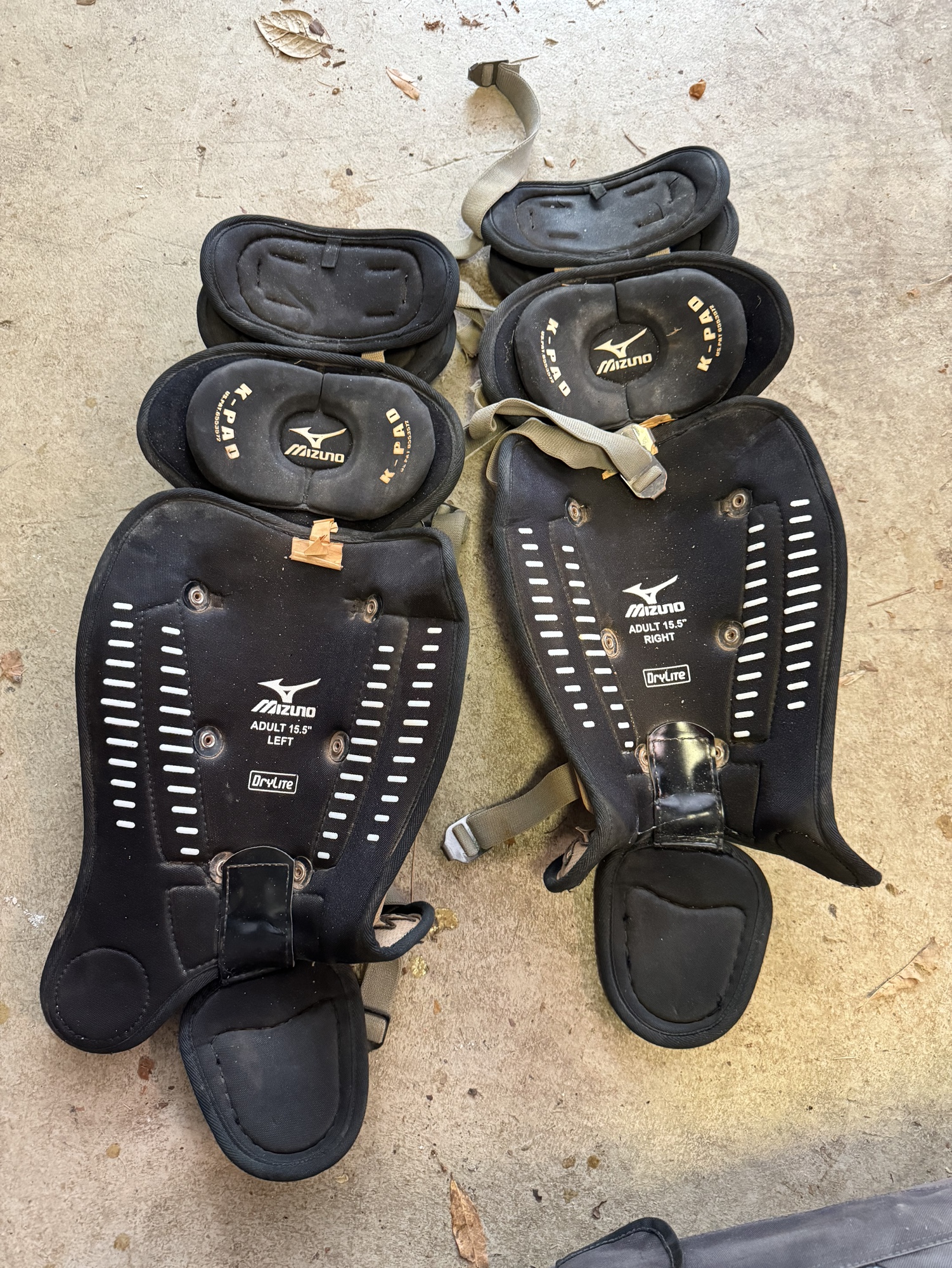 Mizuno catchers knee pads SidelineSwap