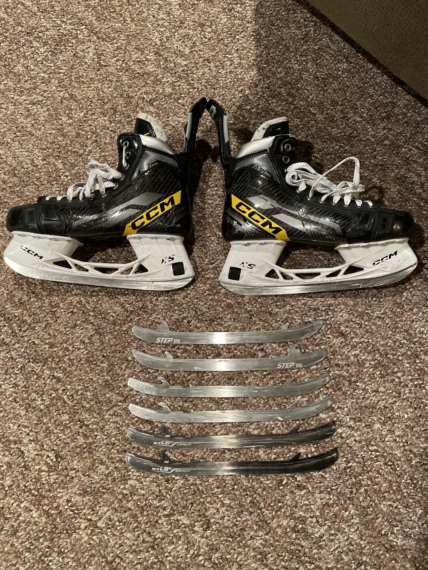 Used Senior CCM Regular Width, Custom Size 9 ASV Pro Hockey Skates
