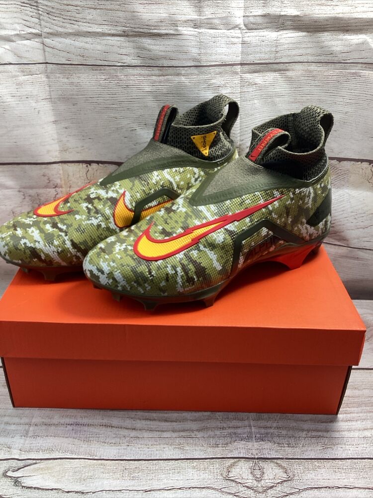 Nike Alpha Menace Elite 3 x Travis Kelce Football Cleats Size 9.5