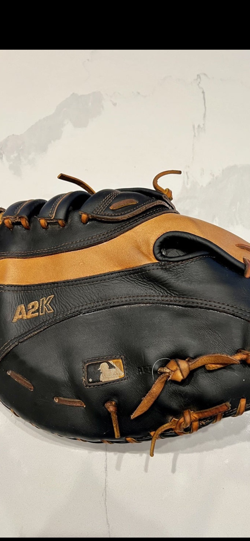 Wilson Baseball Glove 1st Base Glove SidelineSwap