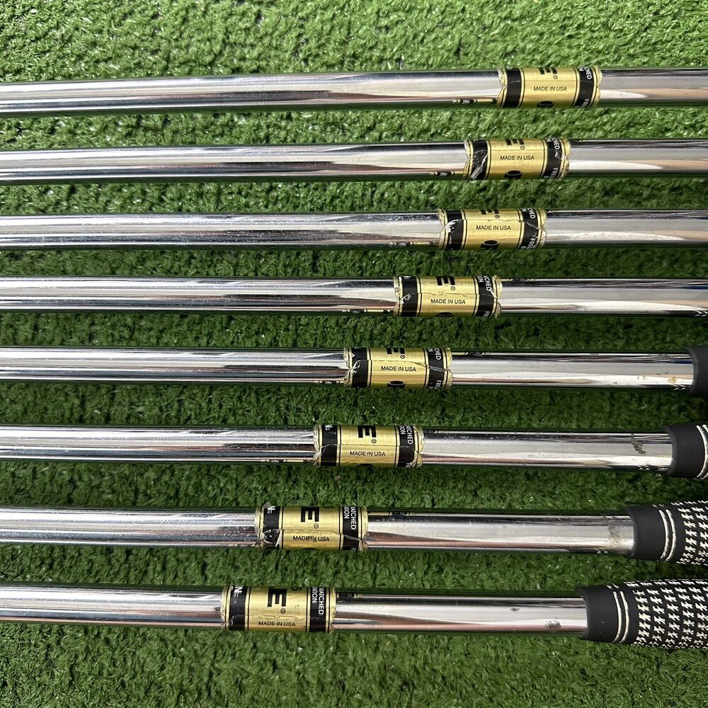 READ Titleist 690 MB Iron Set 3PW FCM Rifle Precision 5.5