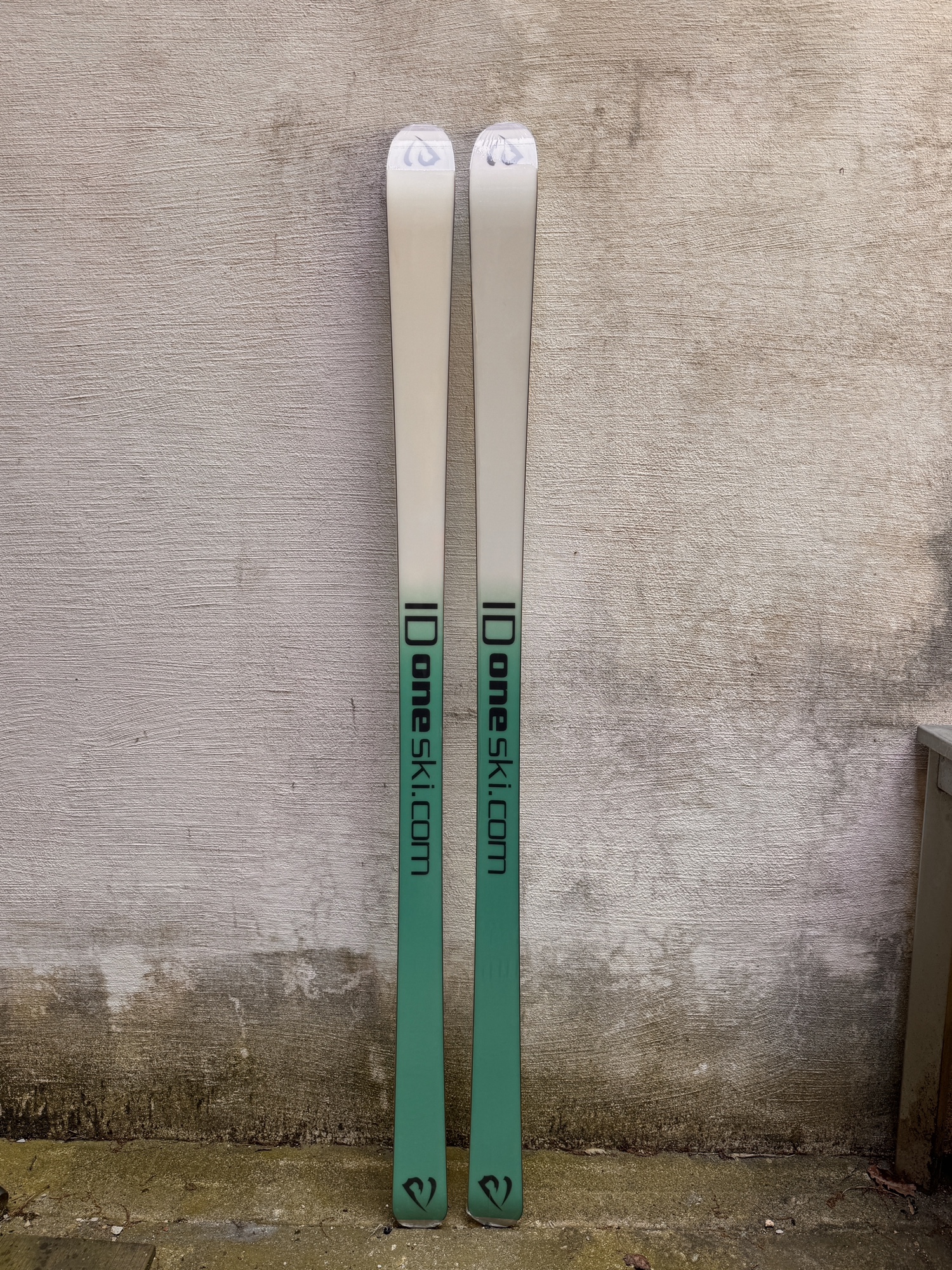 New ID One 165 cm MR-S Mogul Bump Skis Green/White + Look