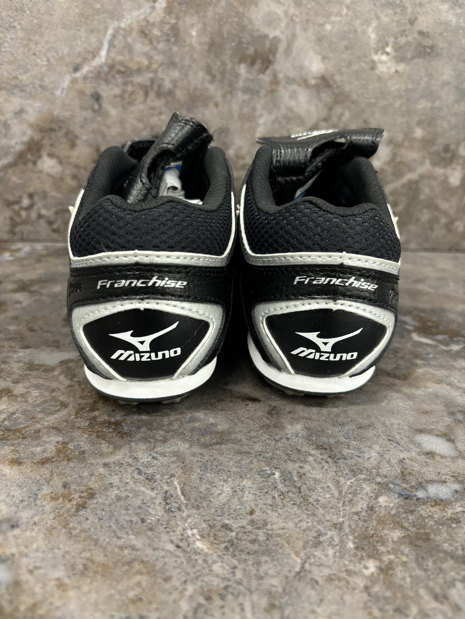 Mizuno 9-Spike Pre School Franchise Low G5 | SidelineSwap | Buy