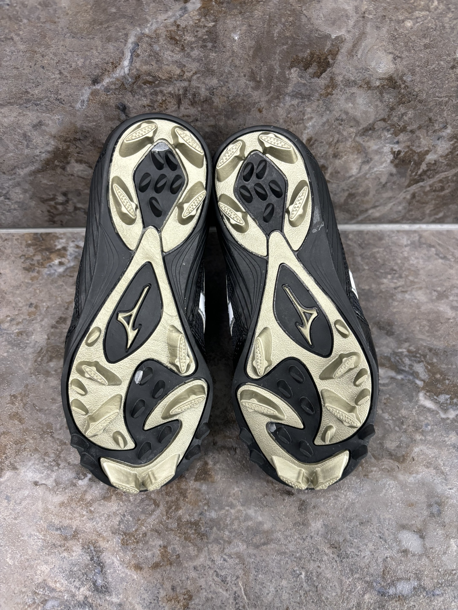 Mizuno 9-Spike Pre School Franchise Low G5 | SidelineSwap | Buy