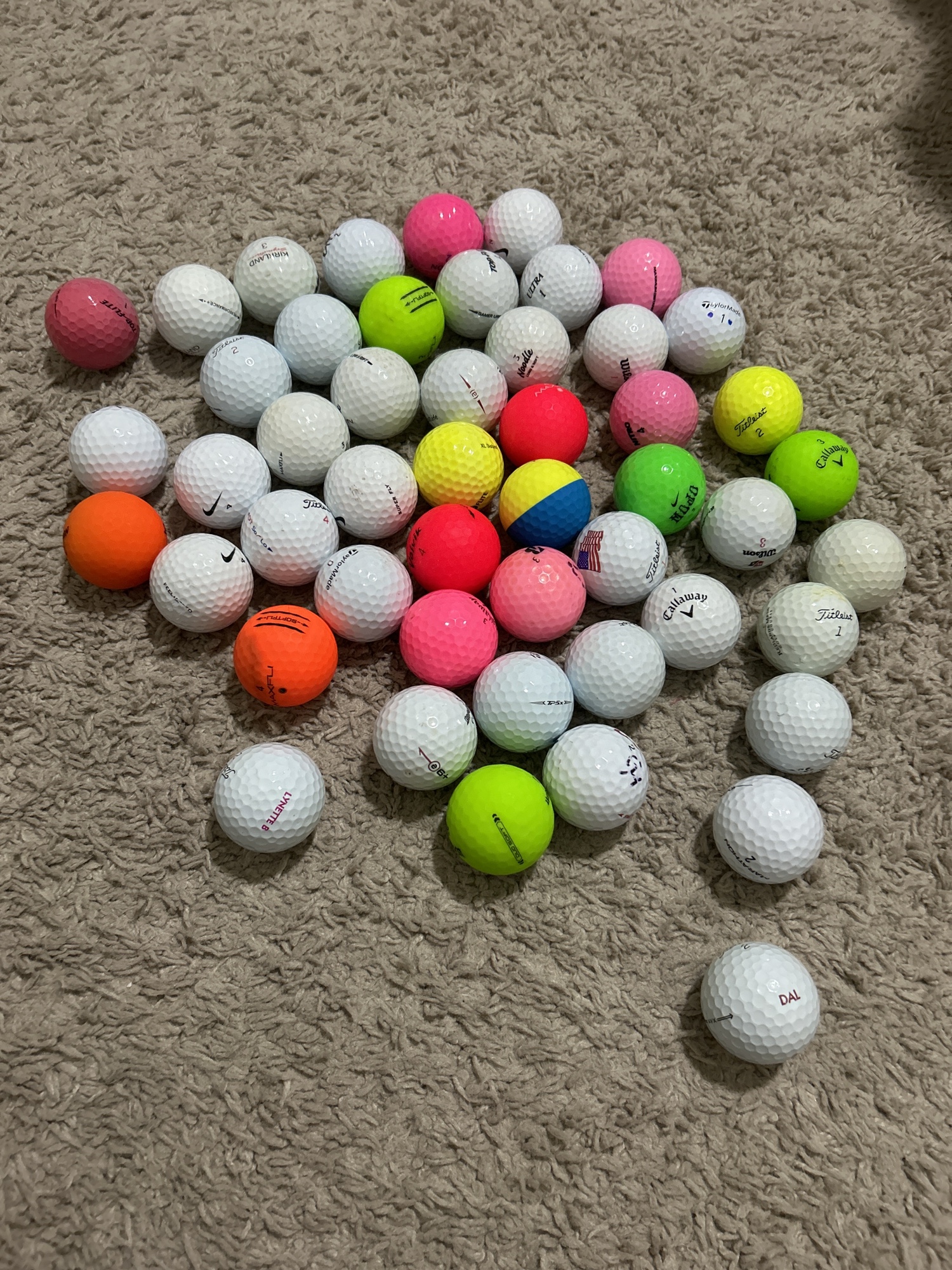 Used 50 Pack Of Assorted AAAA Golf Balls Mint Condition SidelineSwap