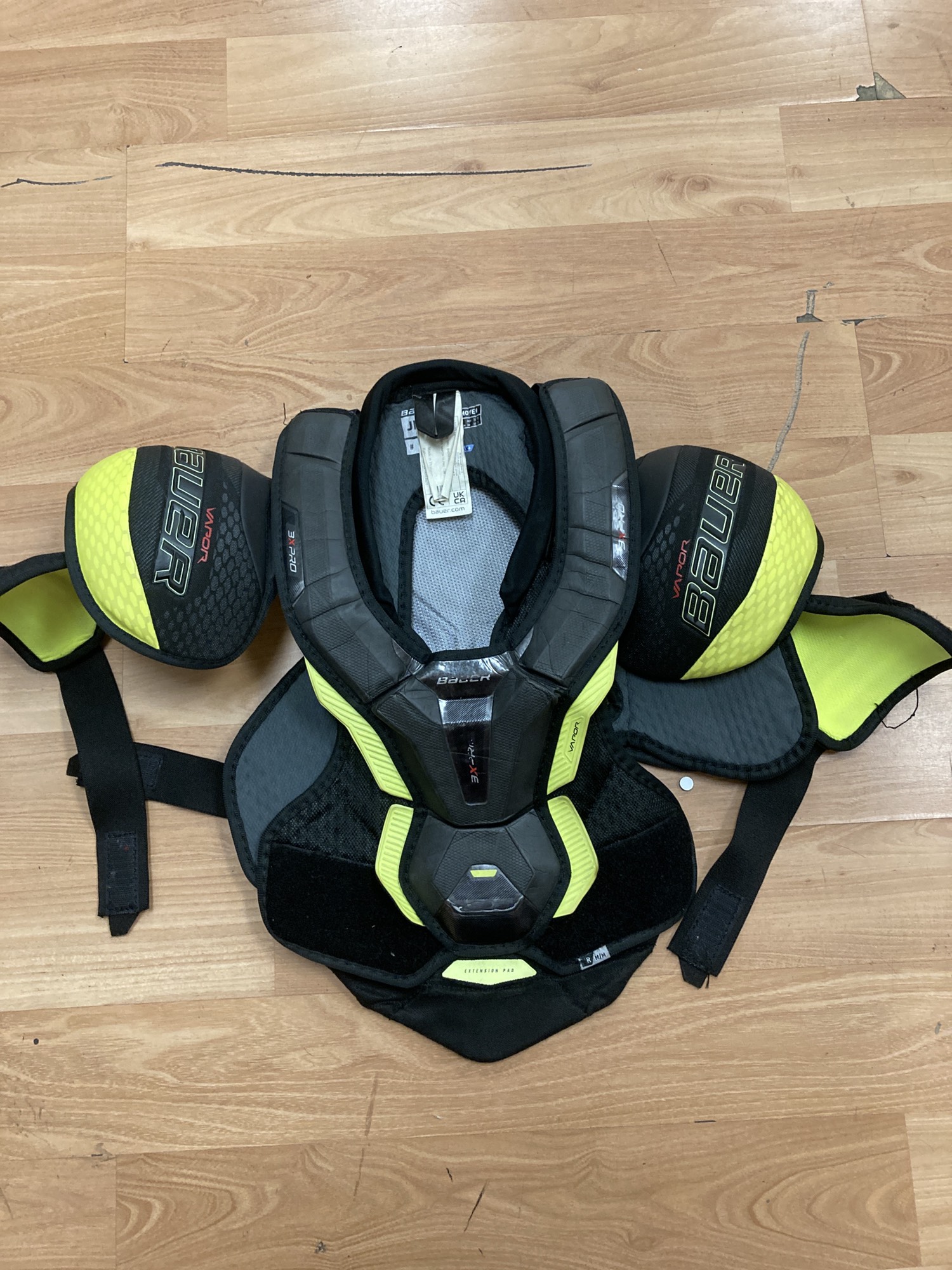 Used Medium Junior Bauer Vapor 3X Pro Shoulder Pads SidelineSwap
