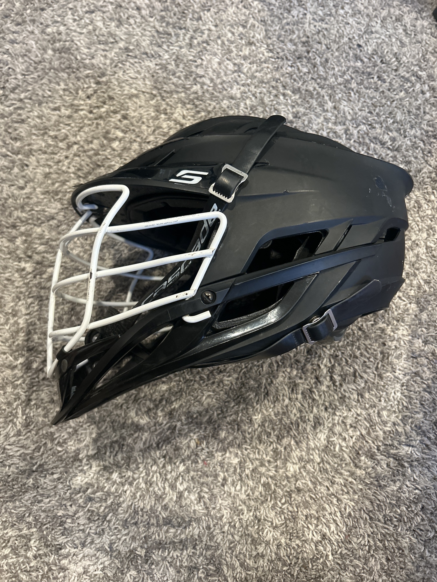 Cascade S matte black lacrosse helmet SidelineSwap