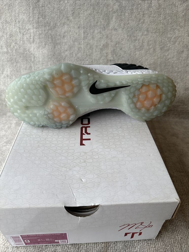 nike force zoom trout 6 turf