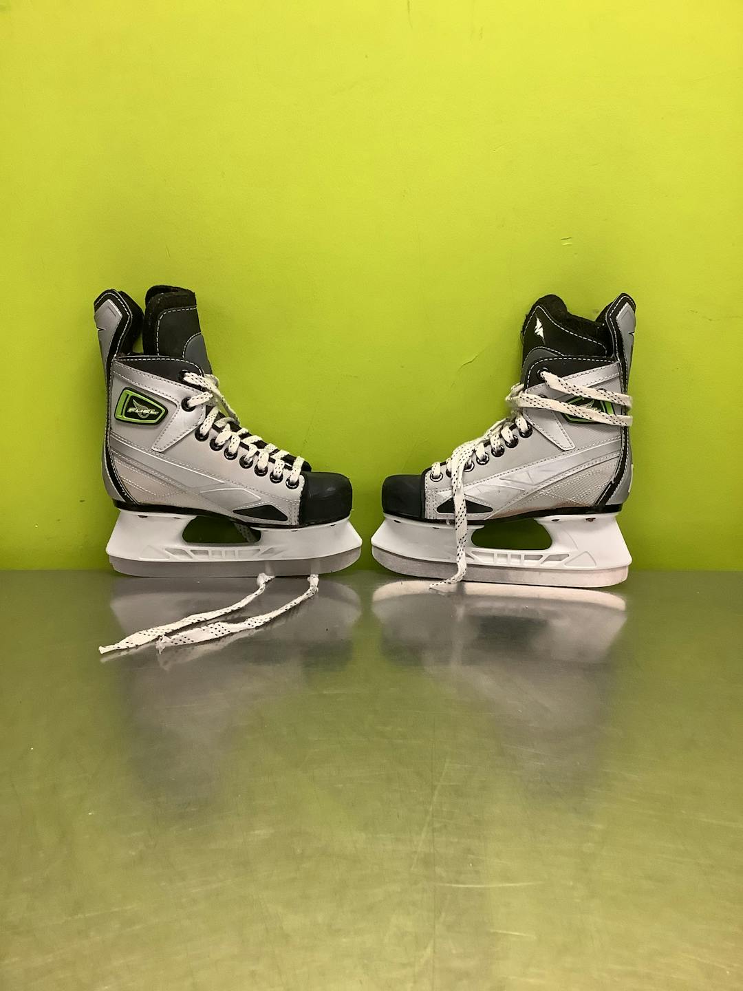 Used Mission Fuel Junior 01 Ice Hockey Skates SidelineSwap
