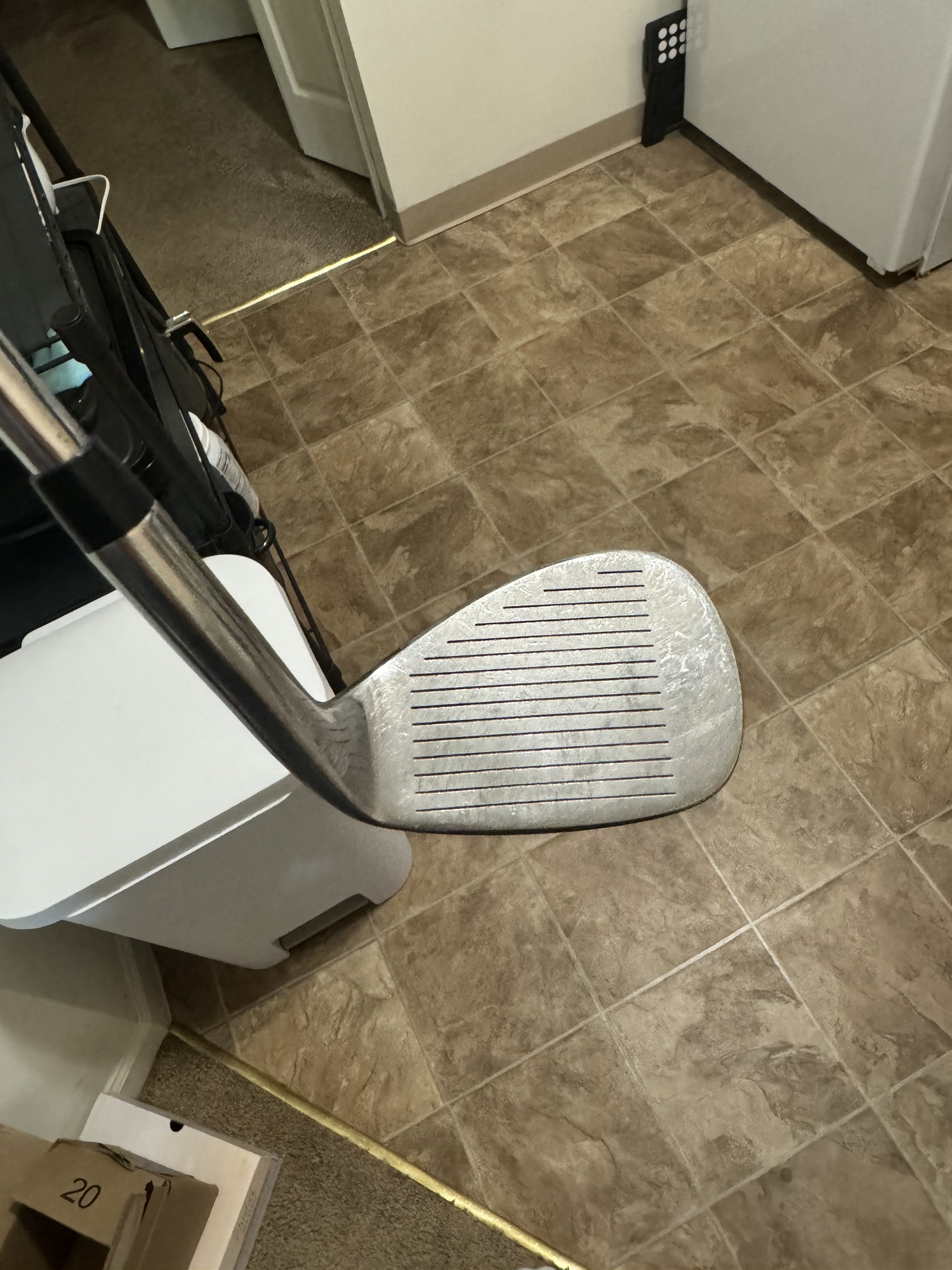 Used Men's Wilson Left Hand Regular Flex Steel Shaft harmonized Wedge