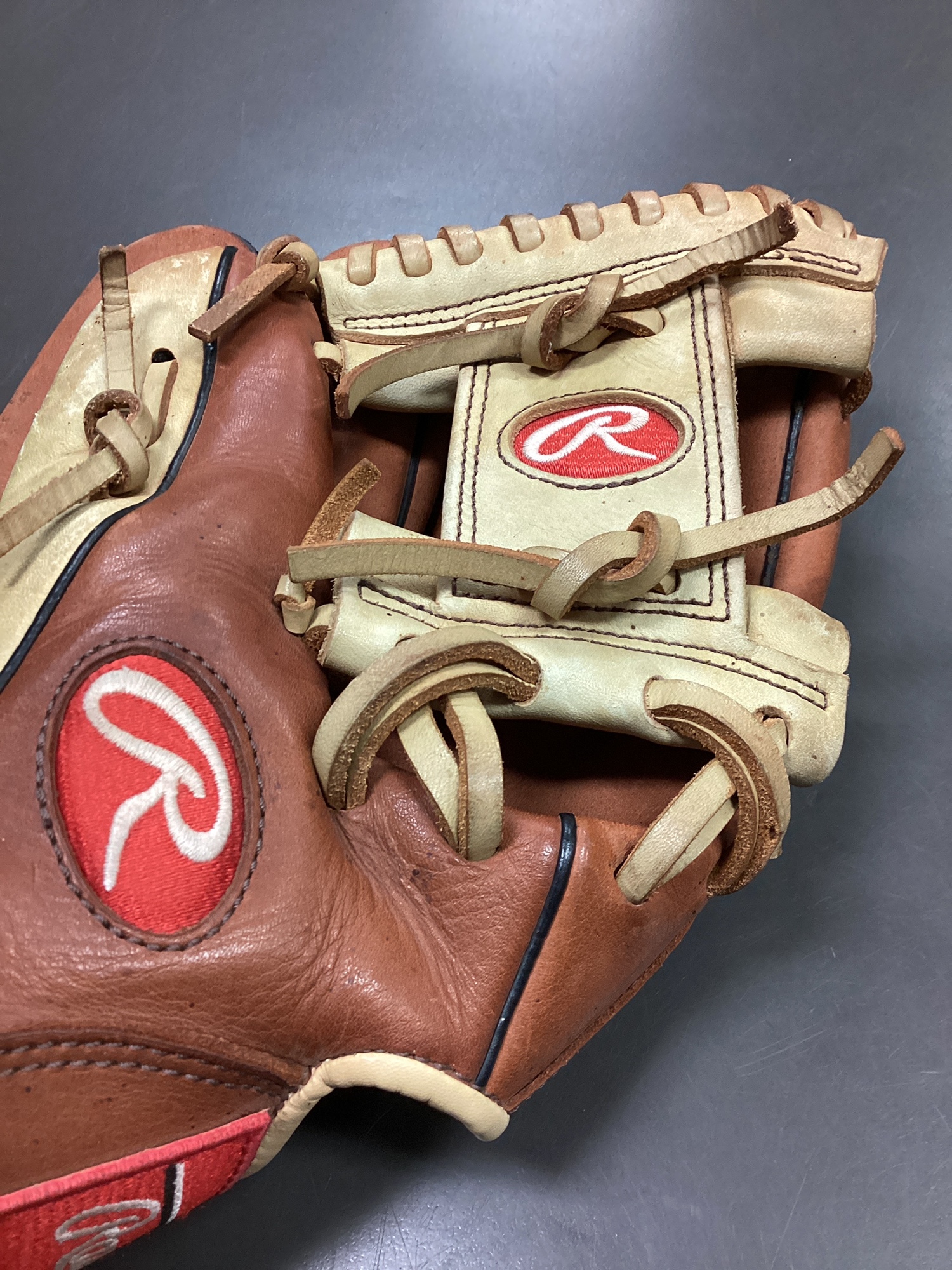 Used Rawlings GG Elite Glove 11.5” Left Hand Throw SidelineSwap