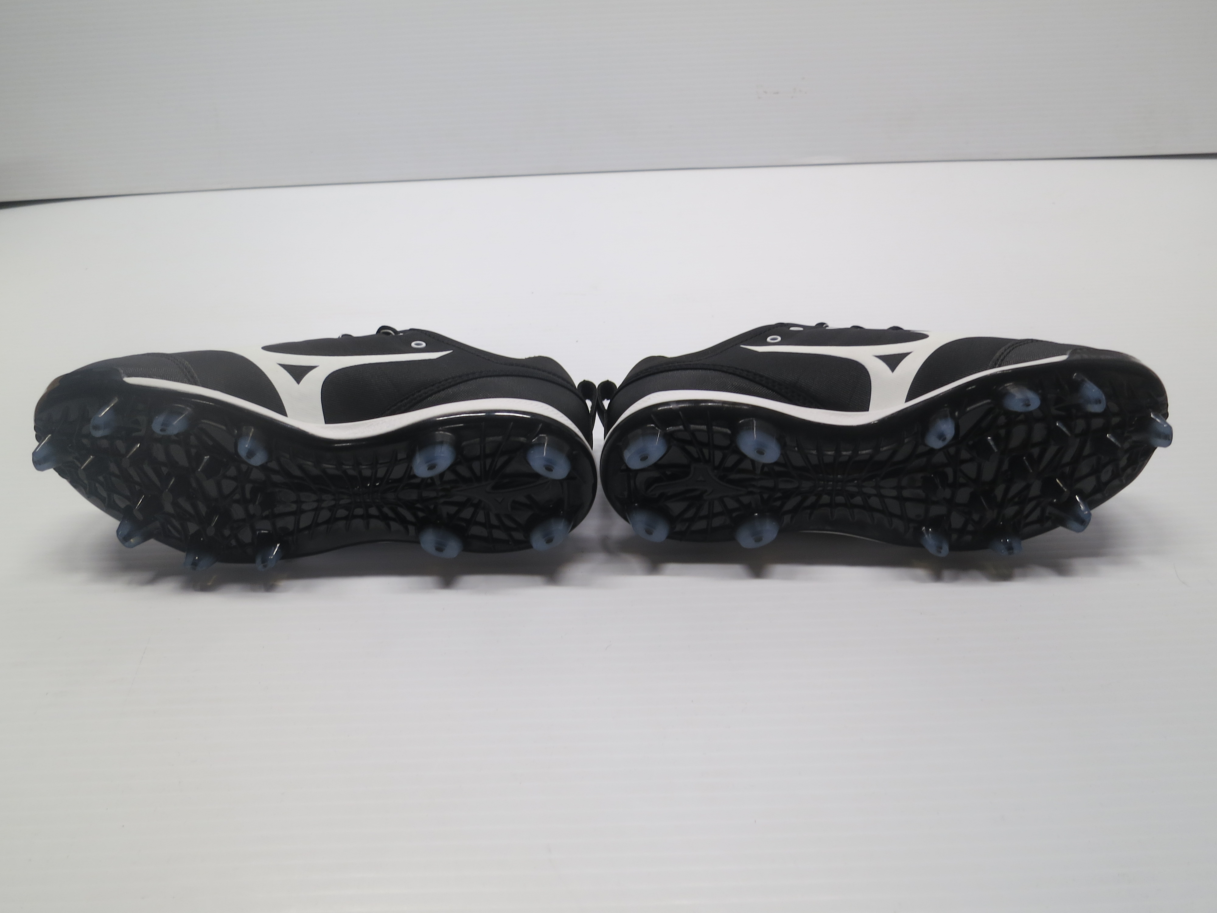 mizuno finch elite 3