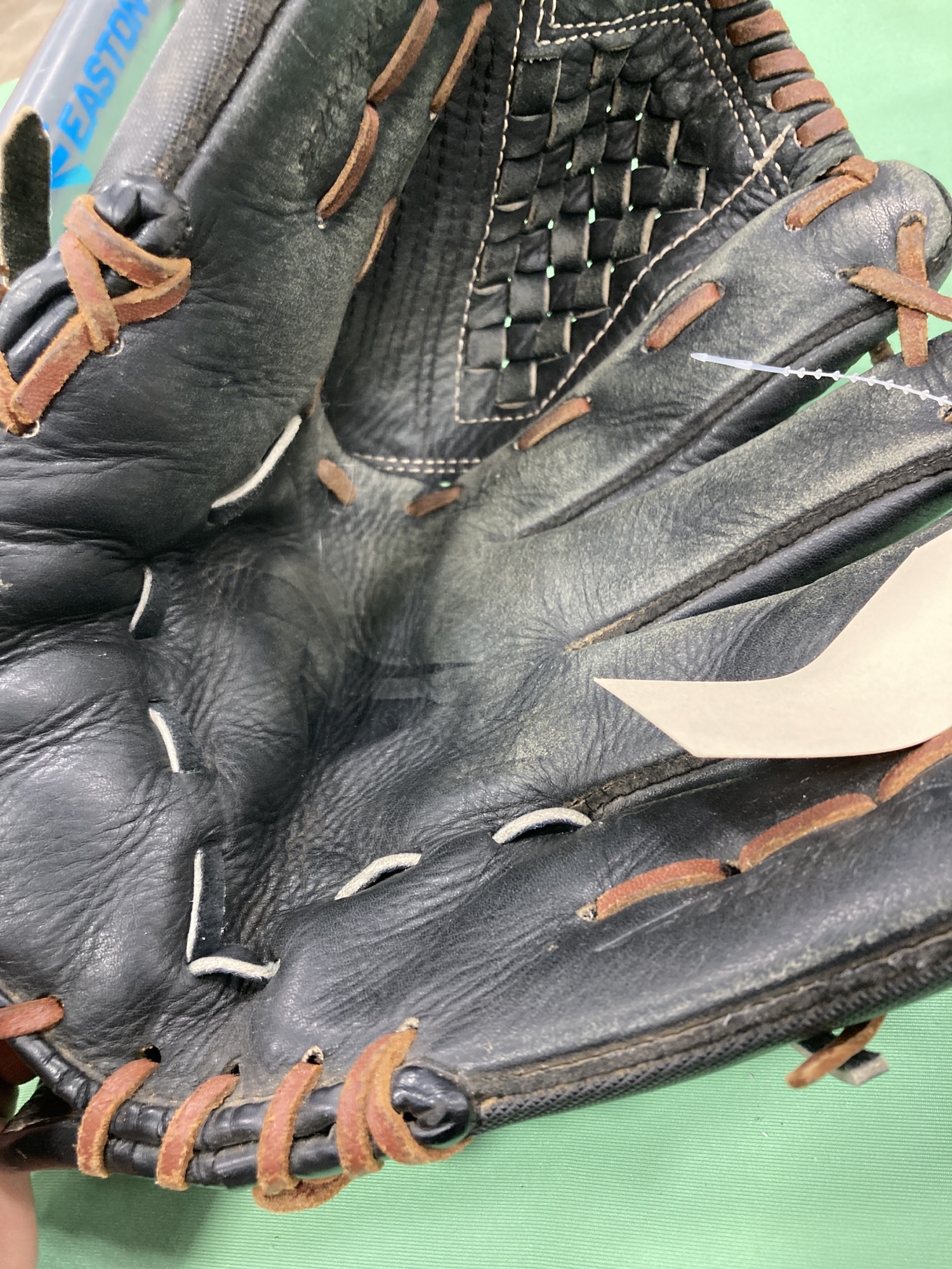 Nike N1 Air Right Hand Throw Infield Baseball Glove 12.5" SidelineSwap