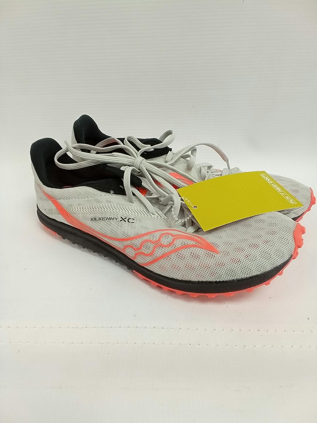 saucony track cleats