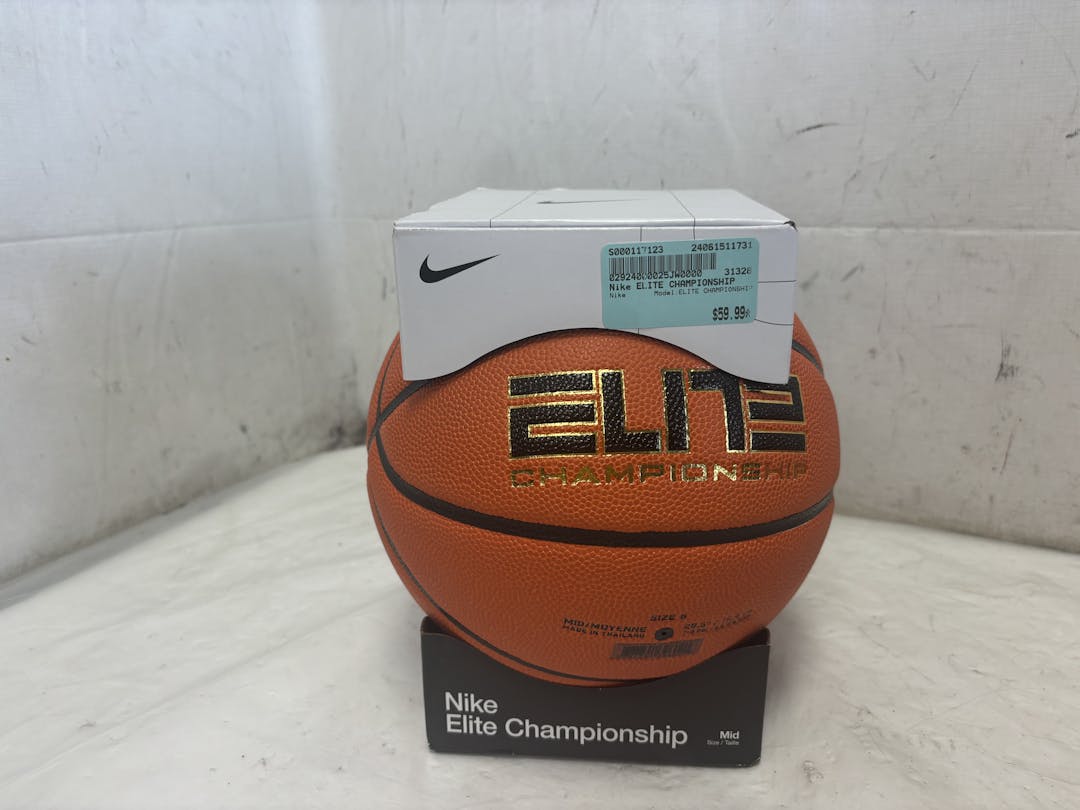 New Nike Elite Championship 8p Mid Basketball Size