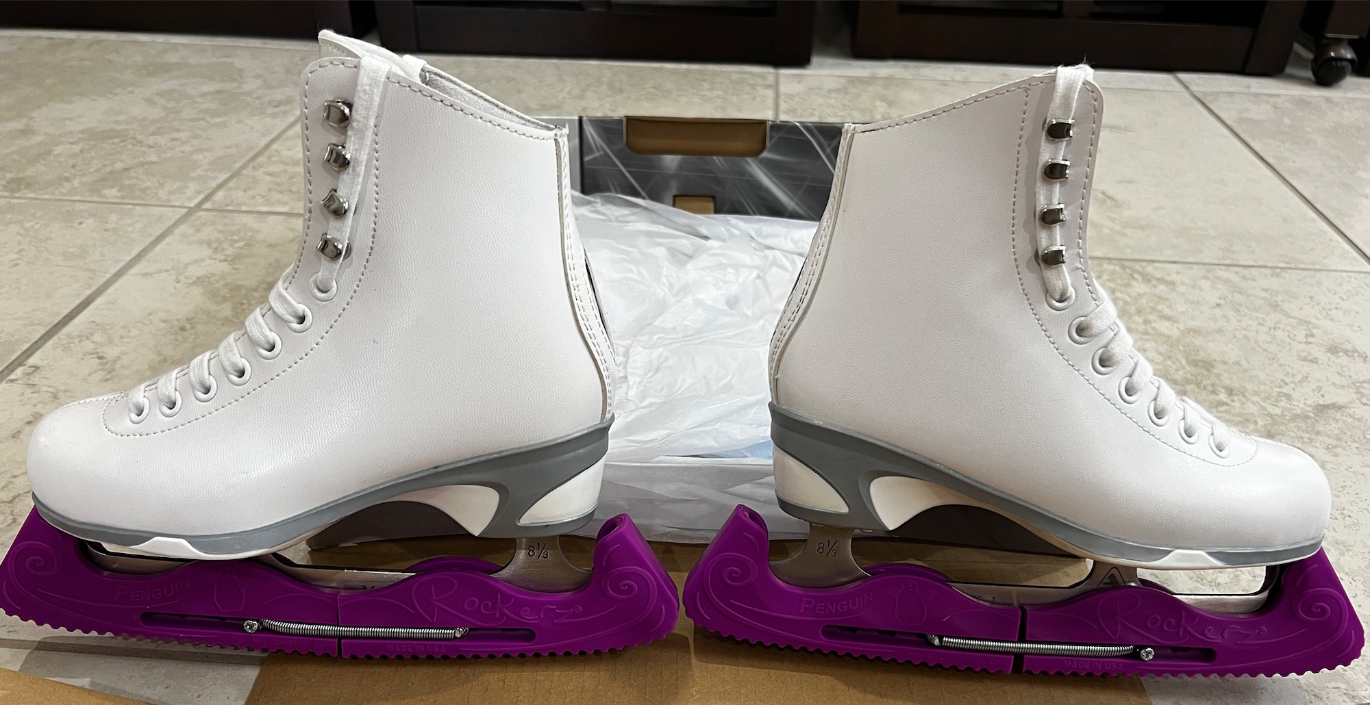 Artiste 150 Figure skates + Rockerz Skate guards SidelineSwap