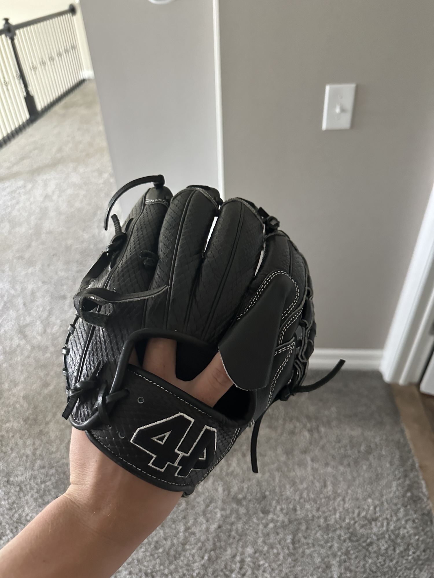44 pro 12 inch Pitchers glove | SidelineSwap | Buy and Sell