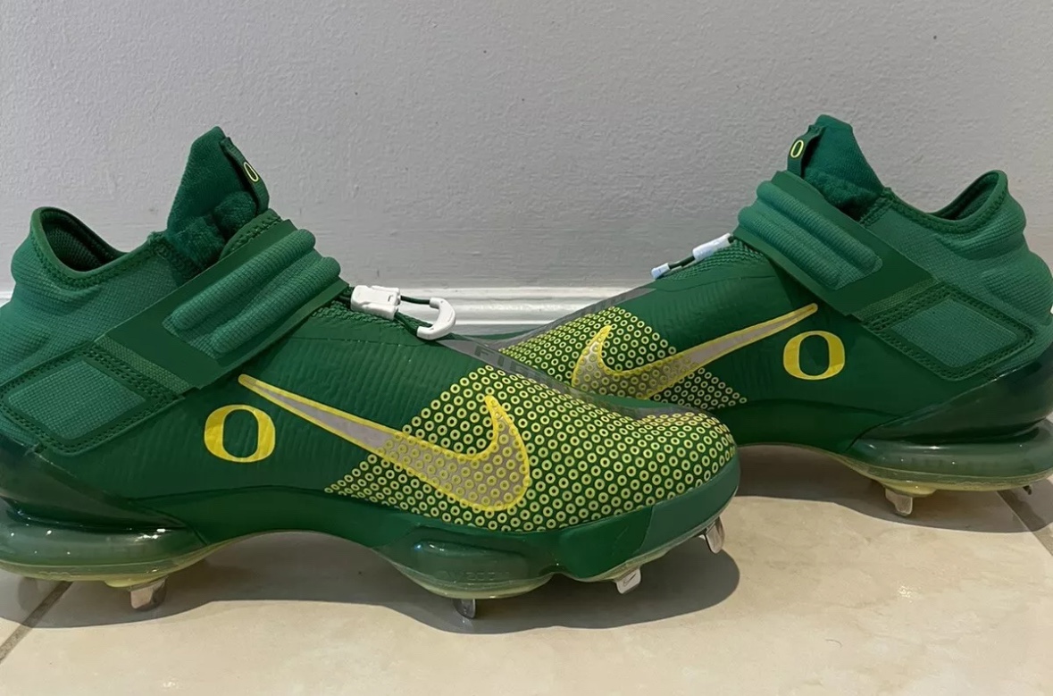 oregon ducks softball cleats
