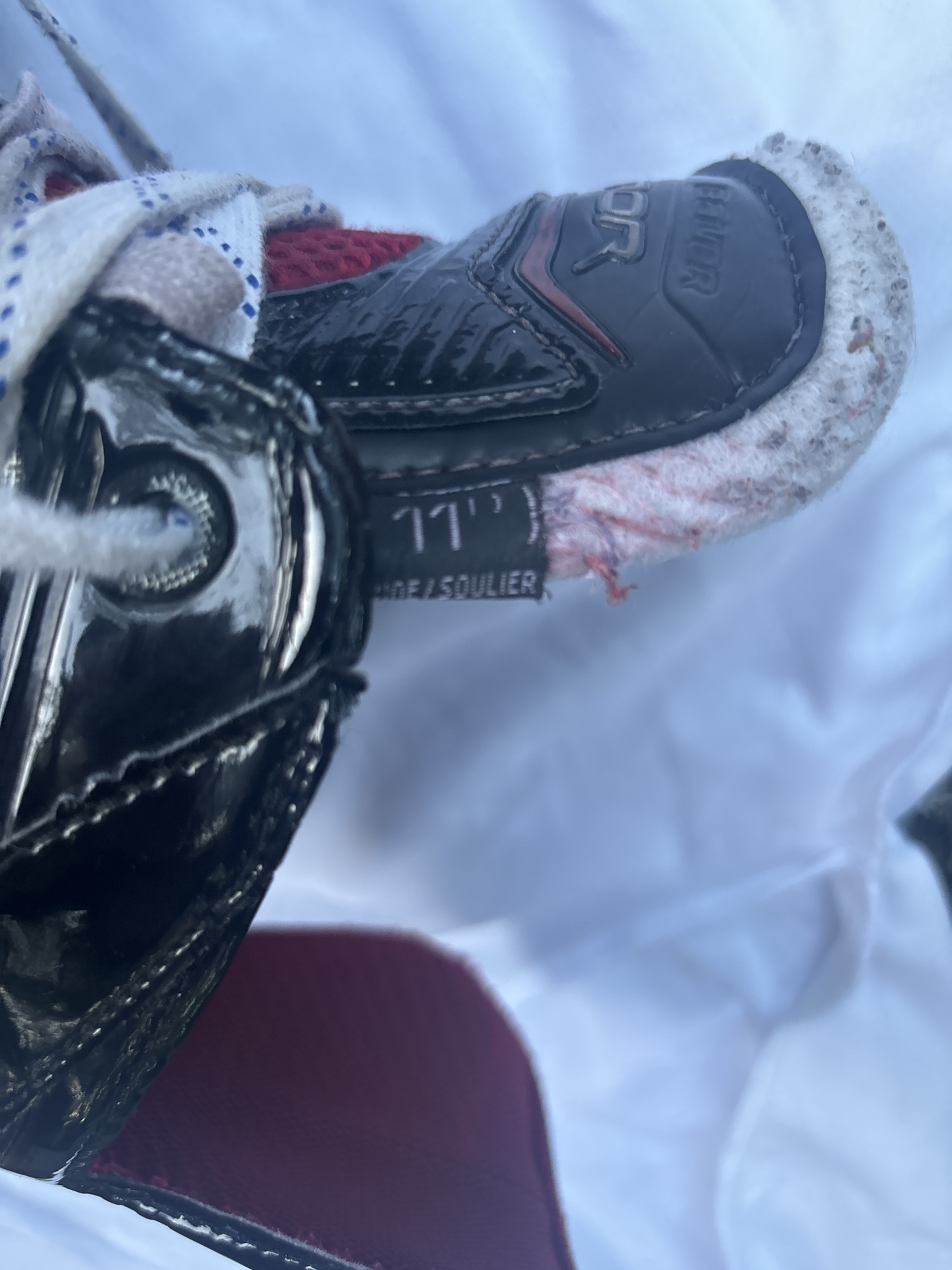 Used Senior Bauer Regular Width Vapor X Velocity Hockey Skates