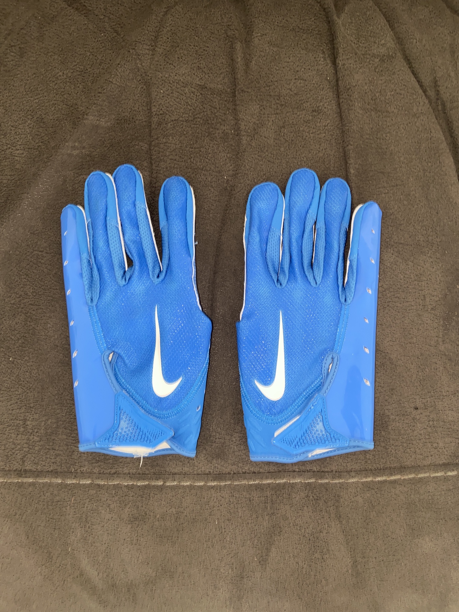 College Football Gloves | SidelineSwap | Buy and Sell on