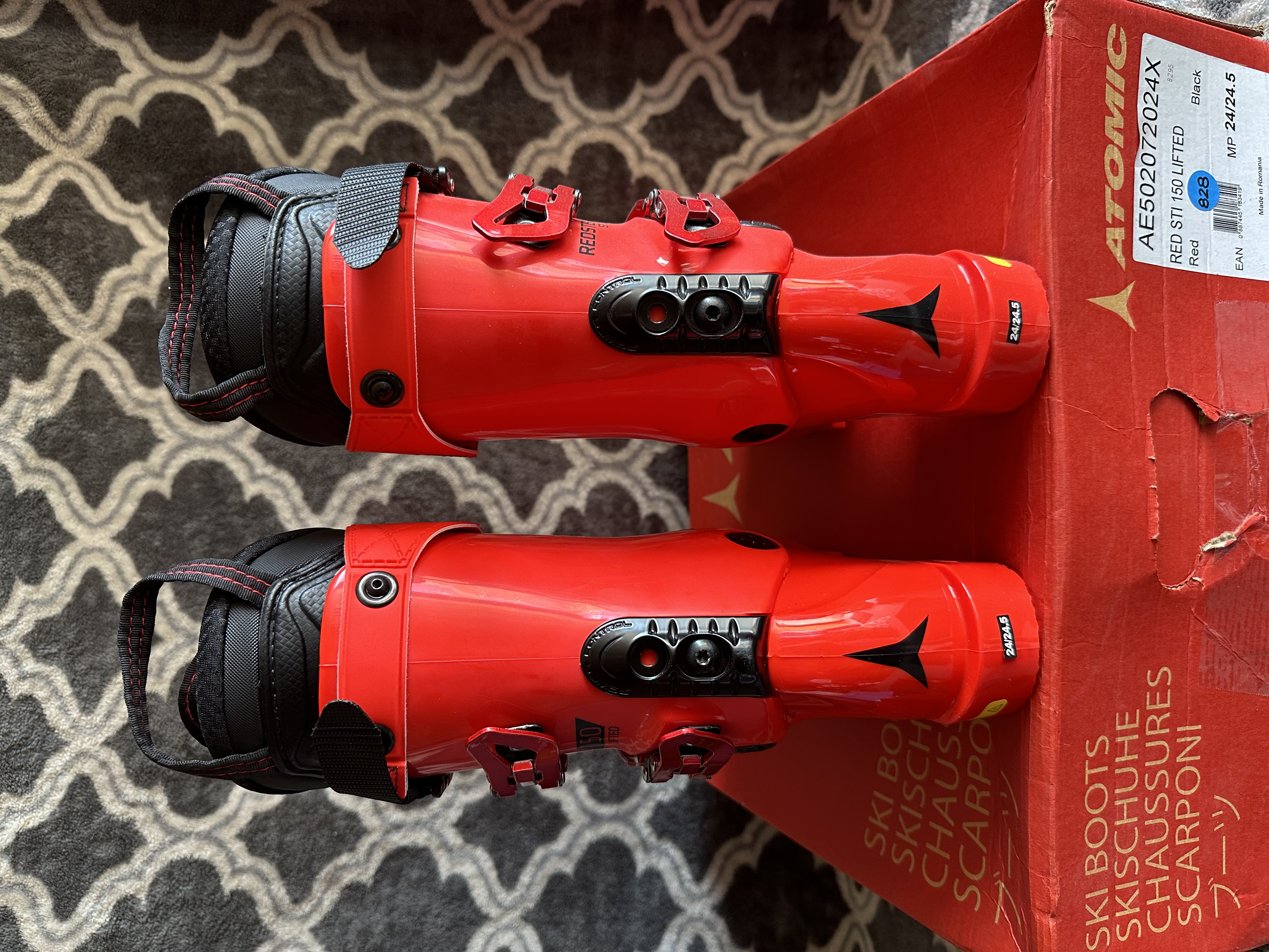 2022 Atomic Redster STI 150 Lifted Ski Boots NEW! Size 24.5