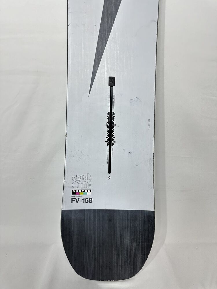2242 Burton Custom Flying V Men's Snowboard Size 158 cm