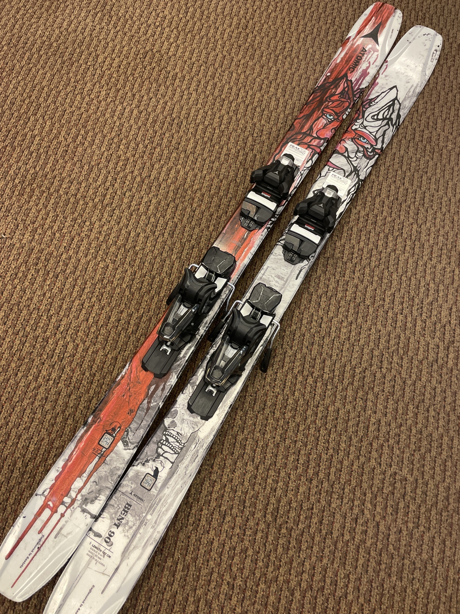 Atomic Nomad Smoke Skis | Used and Closeout