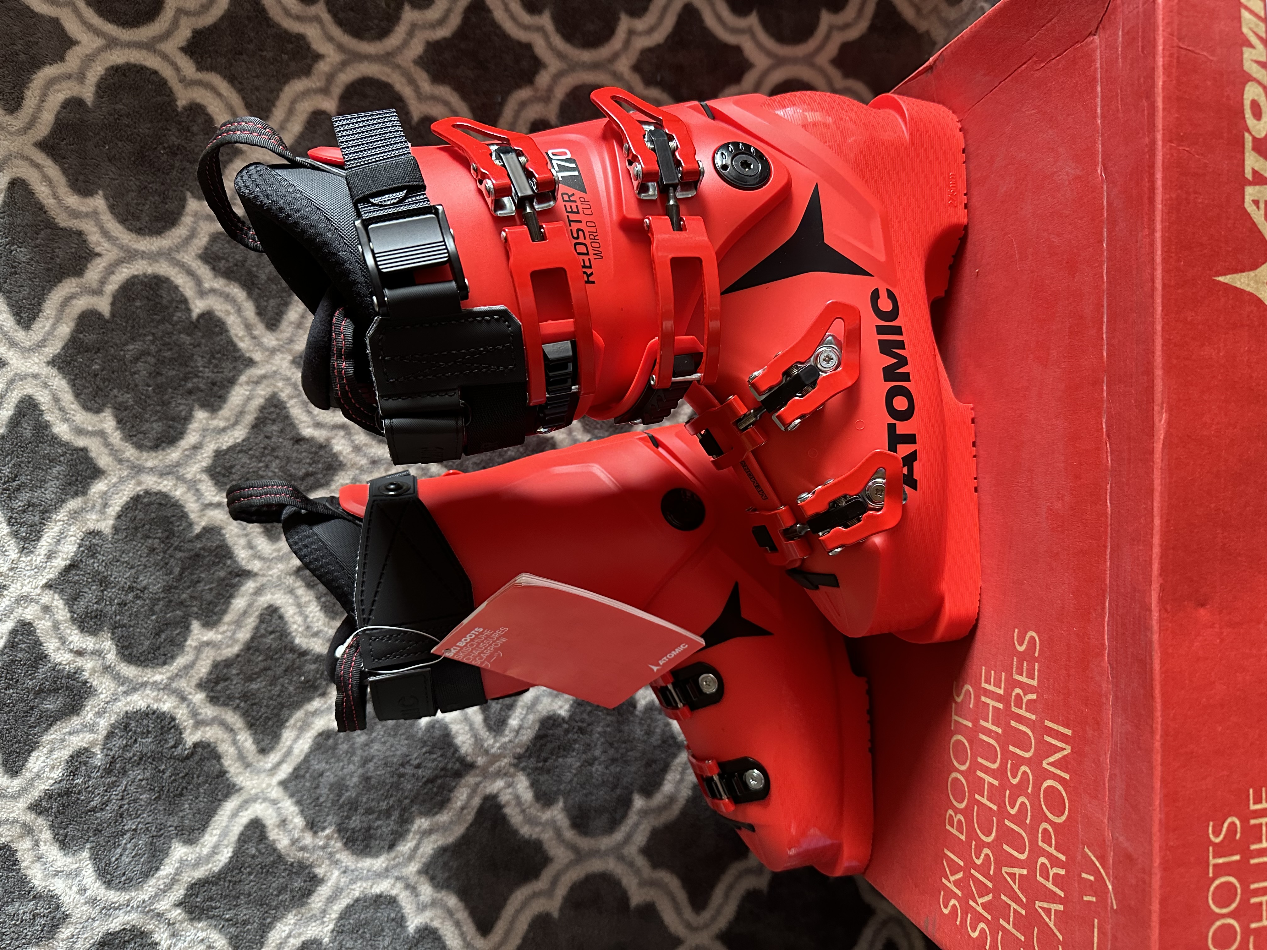 23/23.5 アトミックスキーブーツ REDSTAR WORLD CUP 23/23.5 アトミックスキーブーツ REDSTAR WORLD CUP 【公式通販】