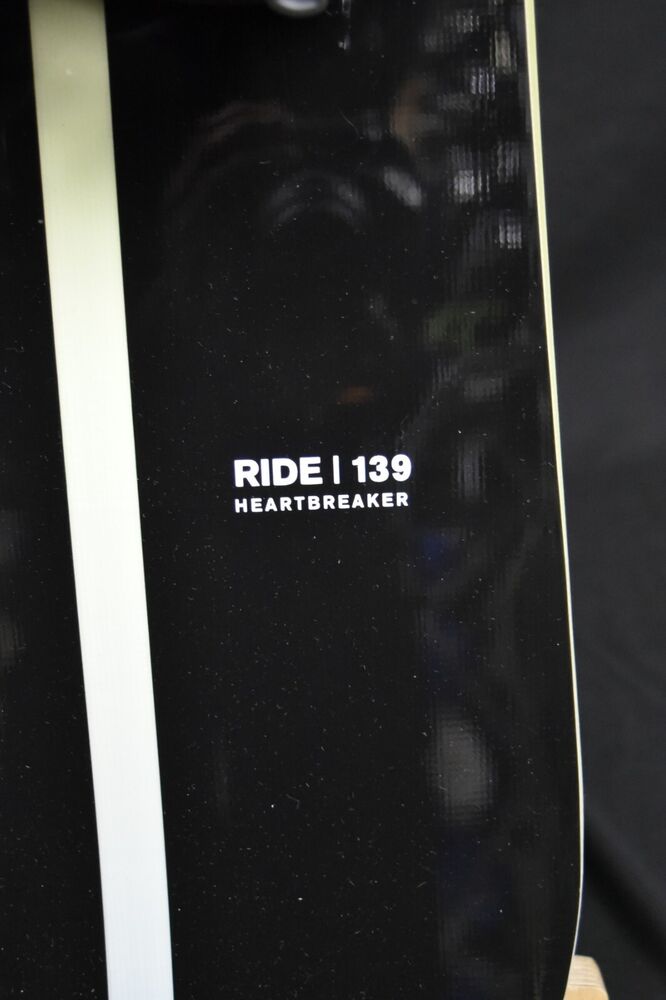 NEW RIDE HEARTBREAKER SNOWBOARD SIZE 139 CM WITH S/M BINDINGS $590