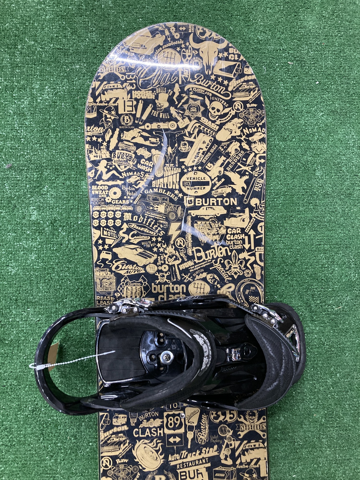 Used Men's Burton Clash Snowboard | 160cm | SidelineSwap