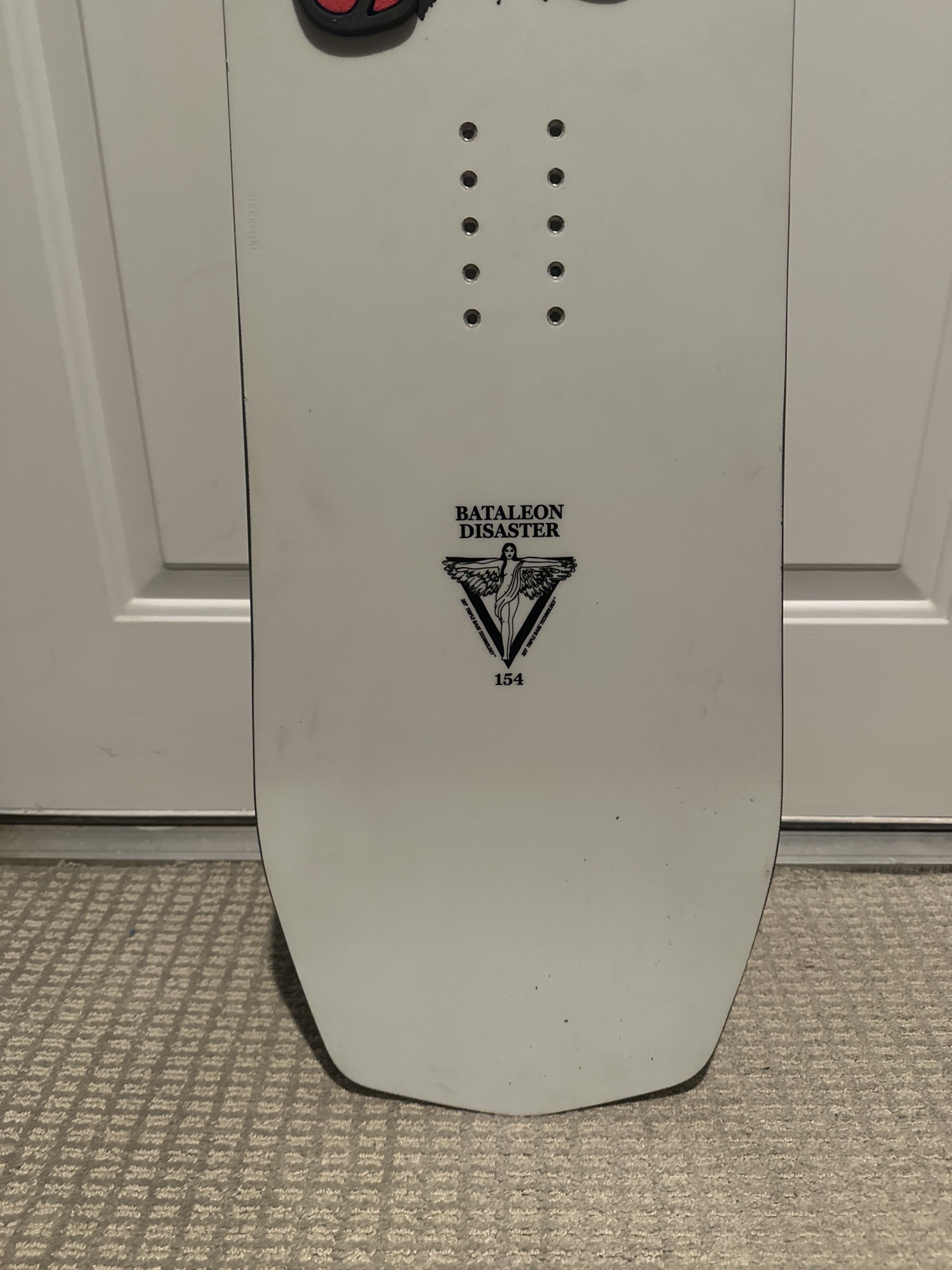 バタレオン　Disaster+ 154 Bataleon Snowboards | 154cm Disaster Plus- 2023/24 (DEMO