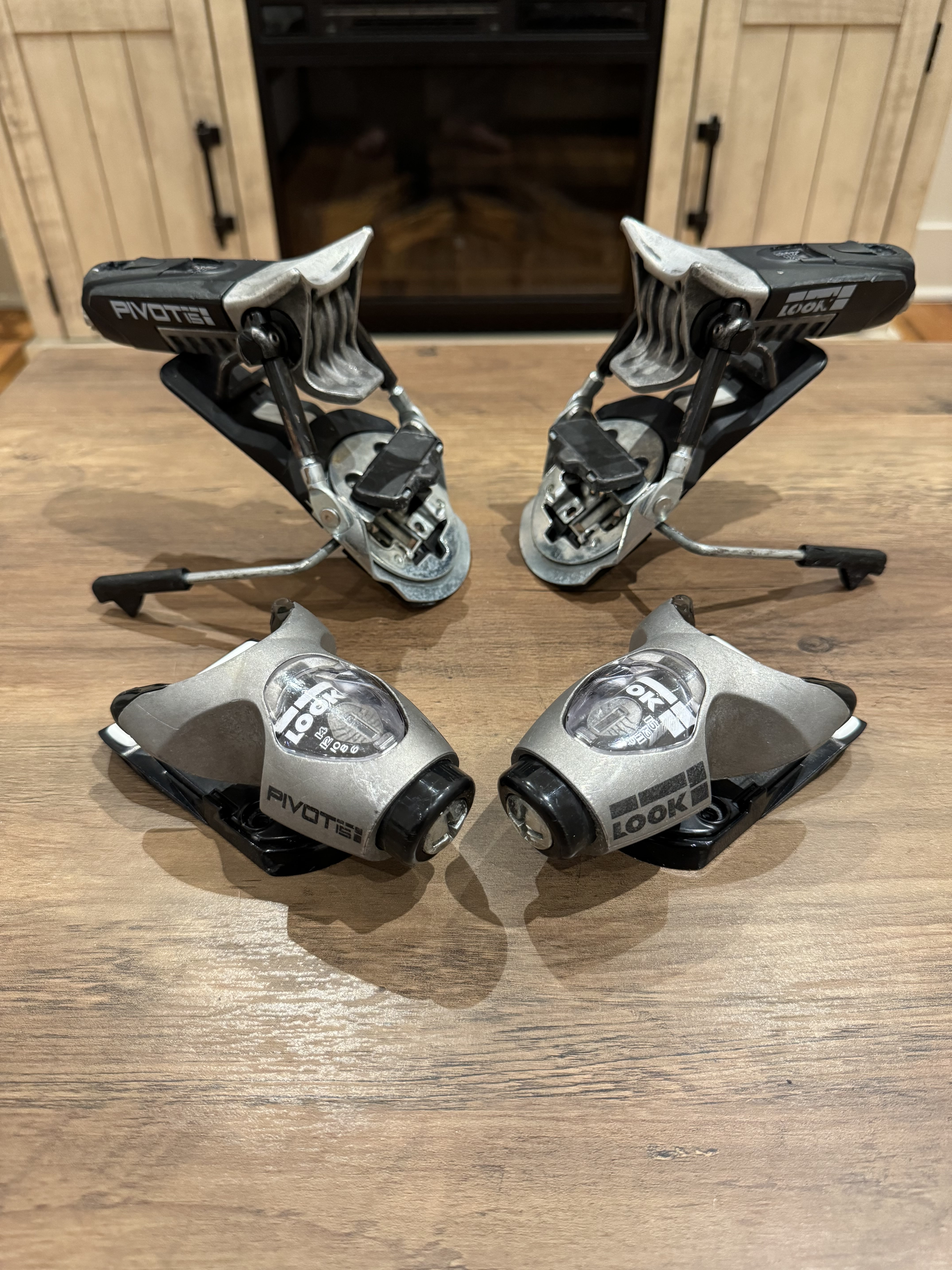 Used (<20 days) 2022 Look Pivot 15 'Raw' 115mm Brake Ski