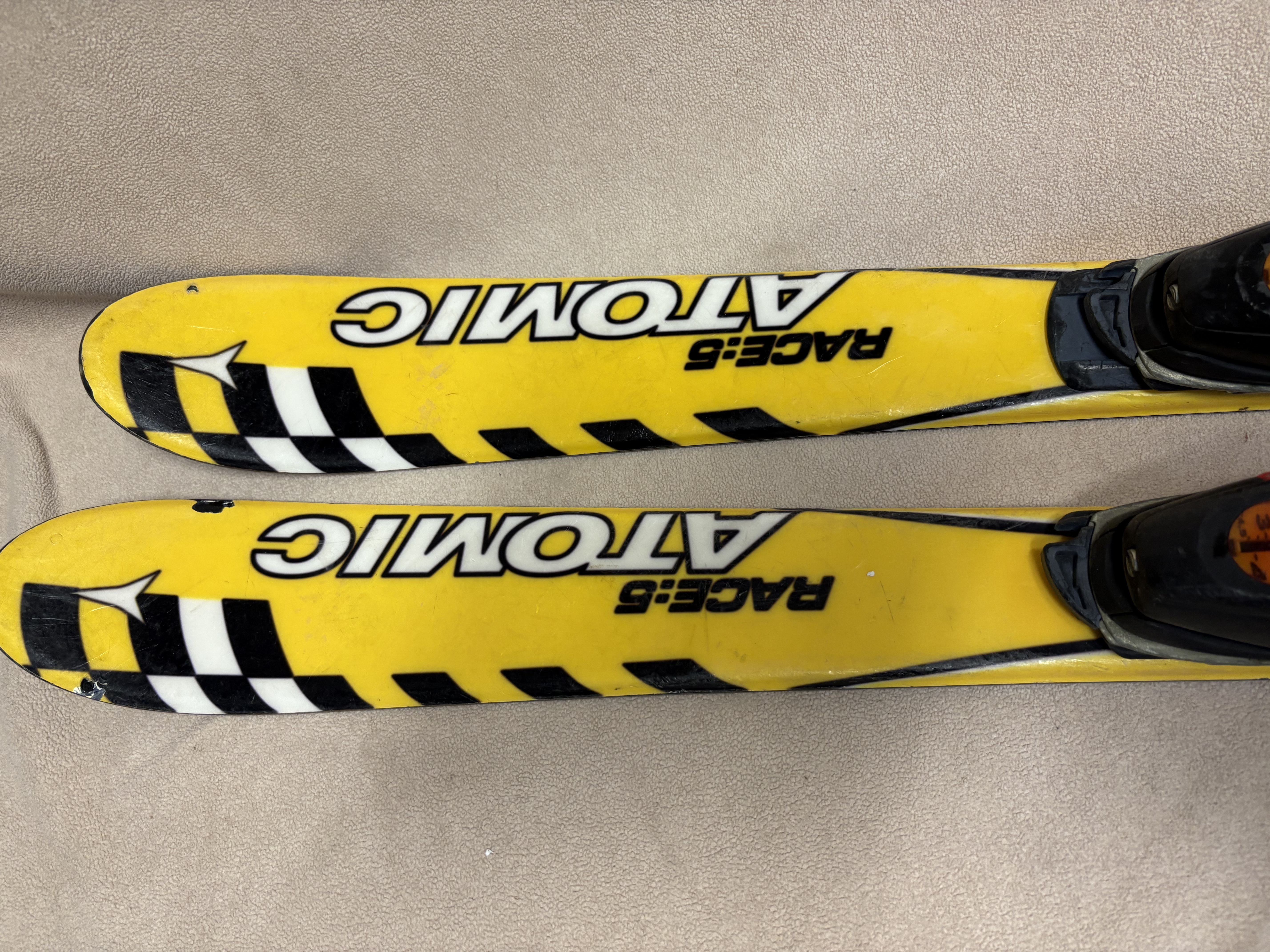 Kid's All Mountain 110 cm Atomic Race 5 Skis With Bindings (Used