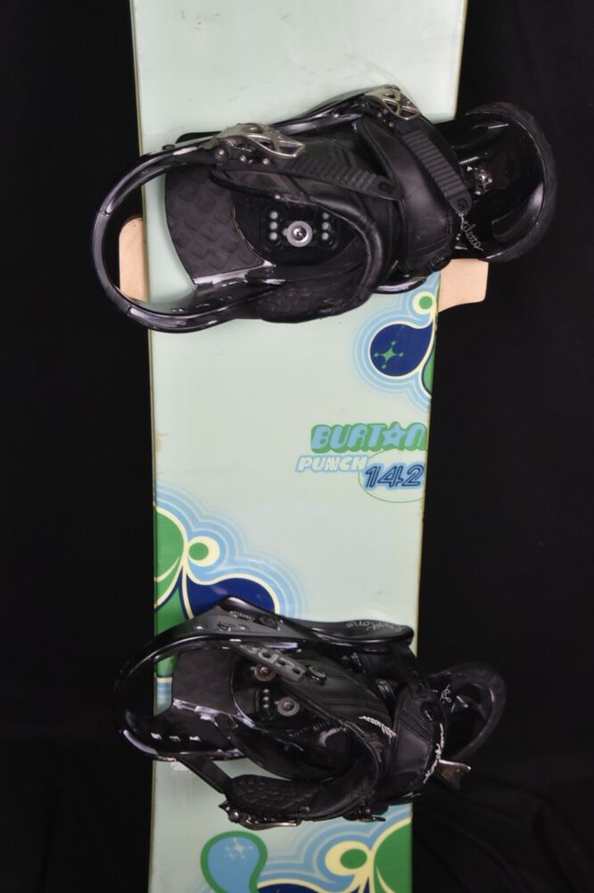 BURTON PUNCH SNOWBOARD SIZE 142 CM WITH NEW MEDIUM BINDINGS