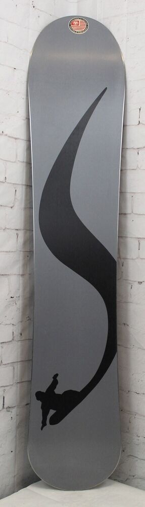 Never Summer Women's Harpoon Snowboard 148 cm, All Mountain