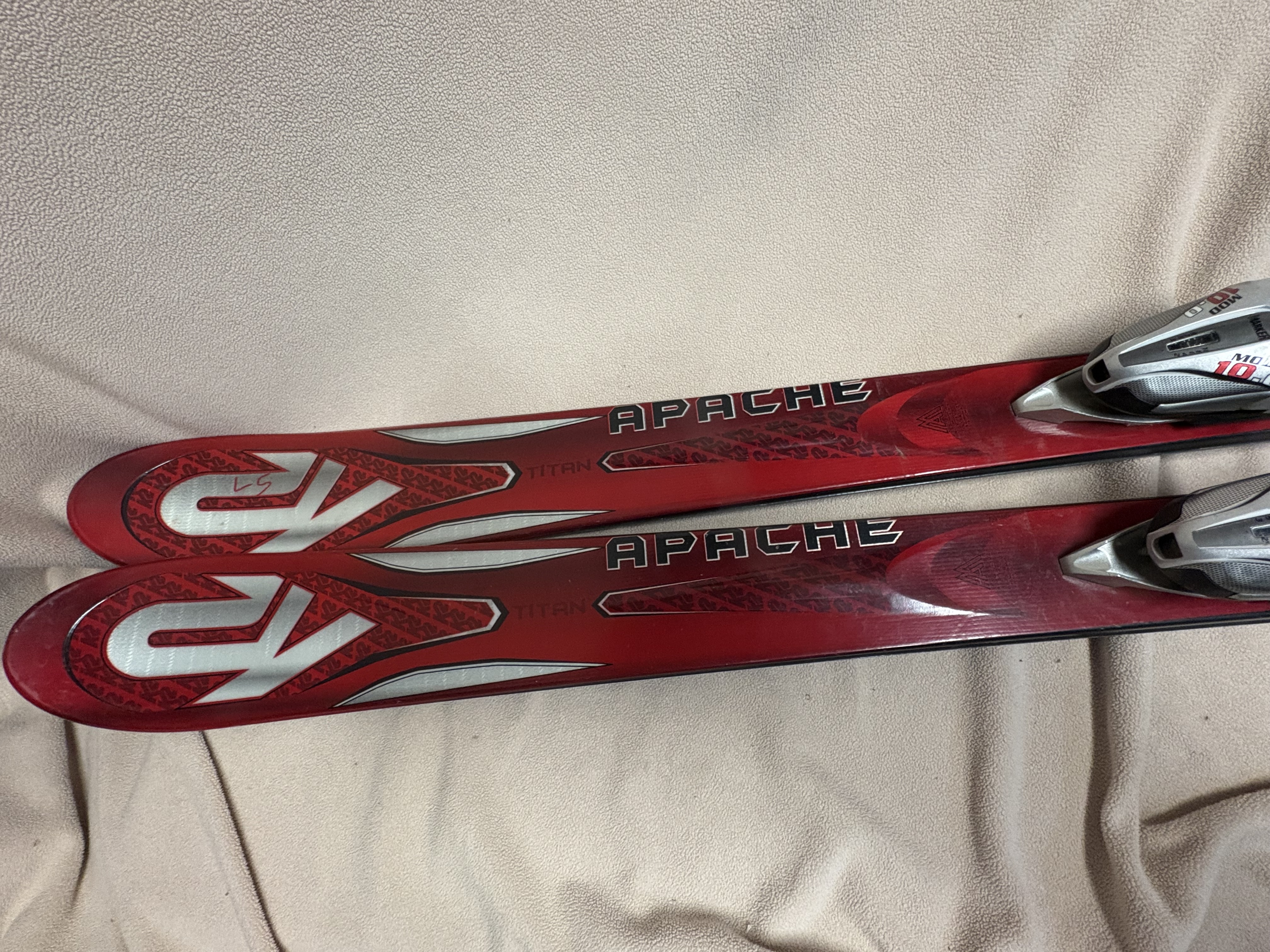 160 cm K2 Apache Titan k2 Apache Skis With Bindings (Used