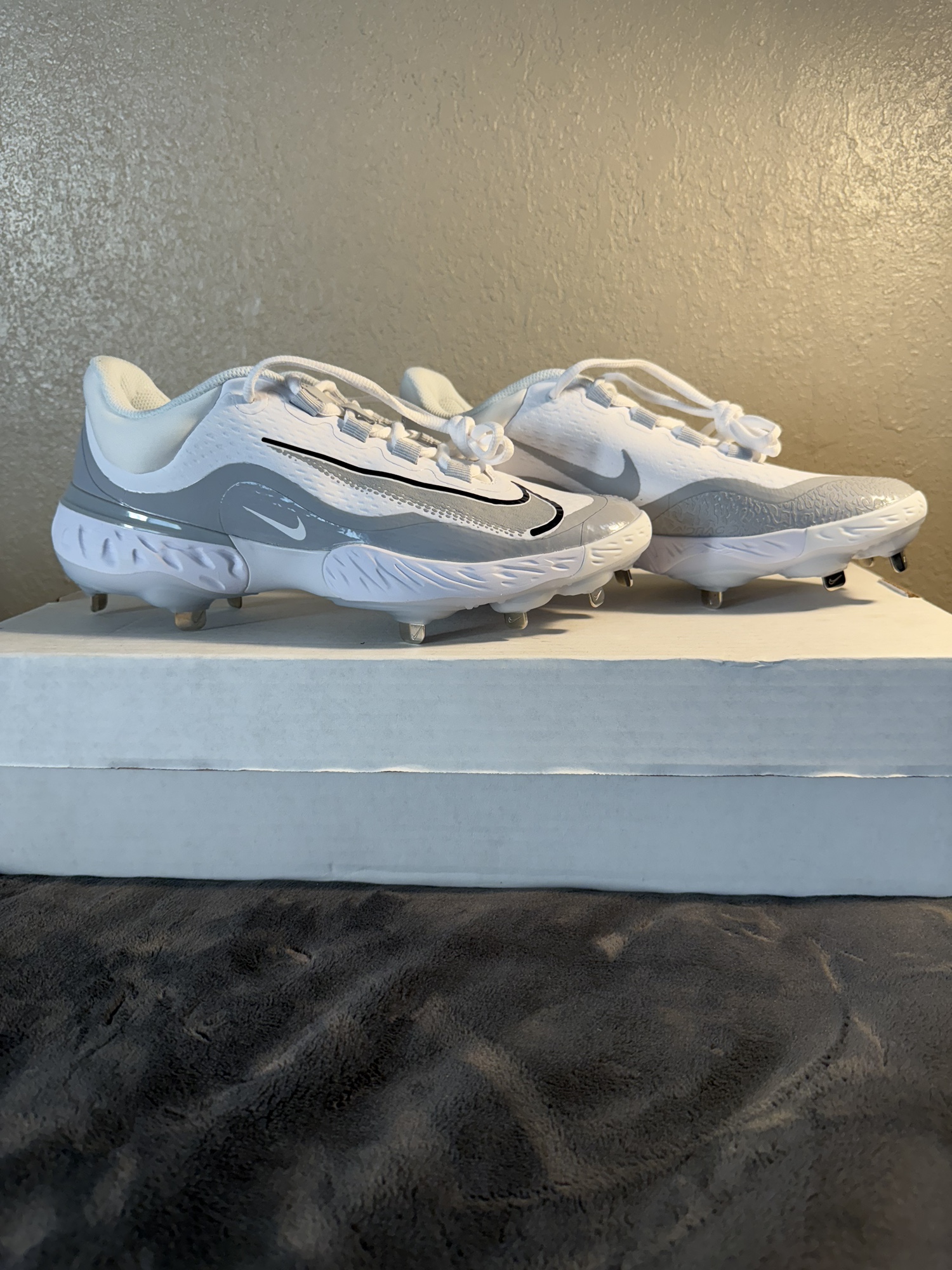 ナイキ　Nike Alpha Huarache Elite 4 MCS Nike Alpha Huarache Elite 4 Low MCS Baseball Cleats- Style