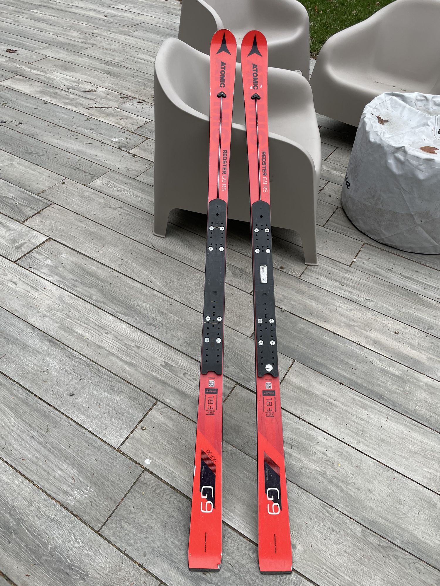Atomic 183 GS Racing Redster G9 w/ bindings | SidelineSwap | Buy