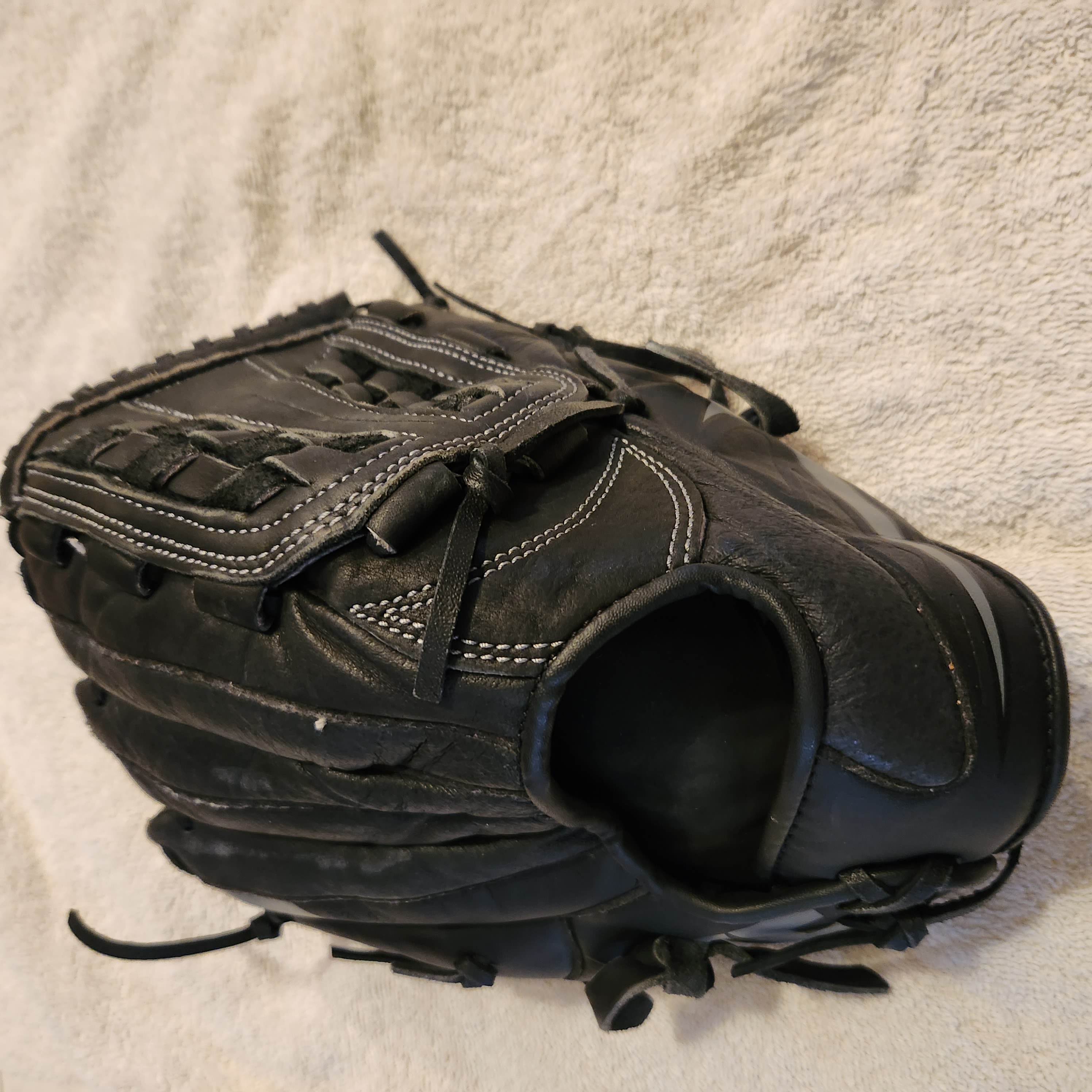 Nike MVP Edge Baseball Gloves & Mitts | New and Used on