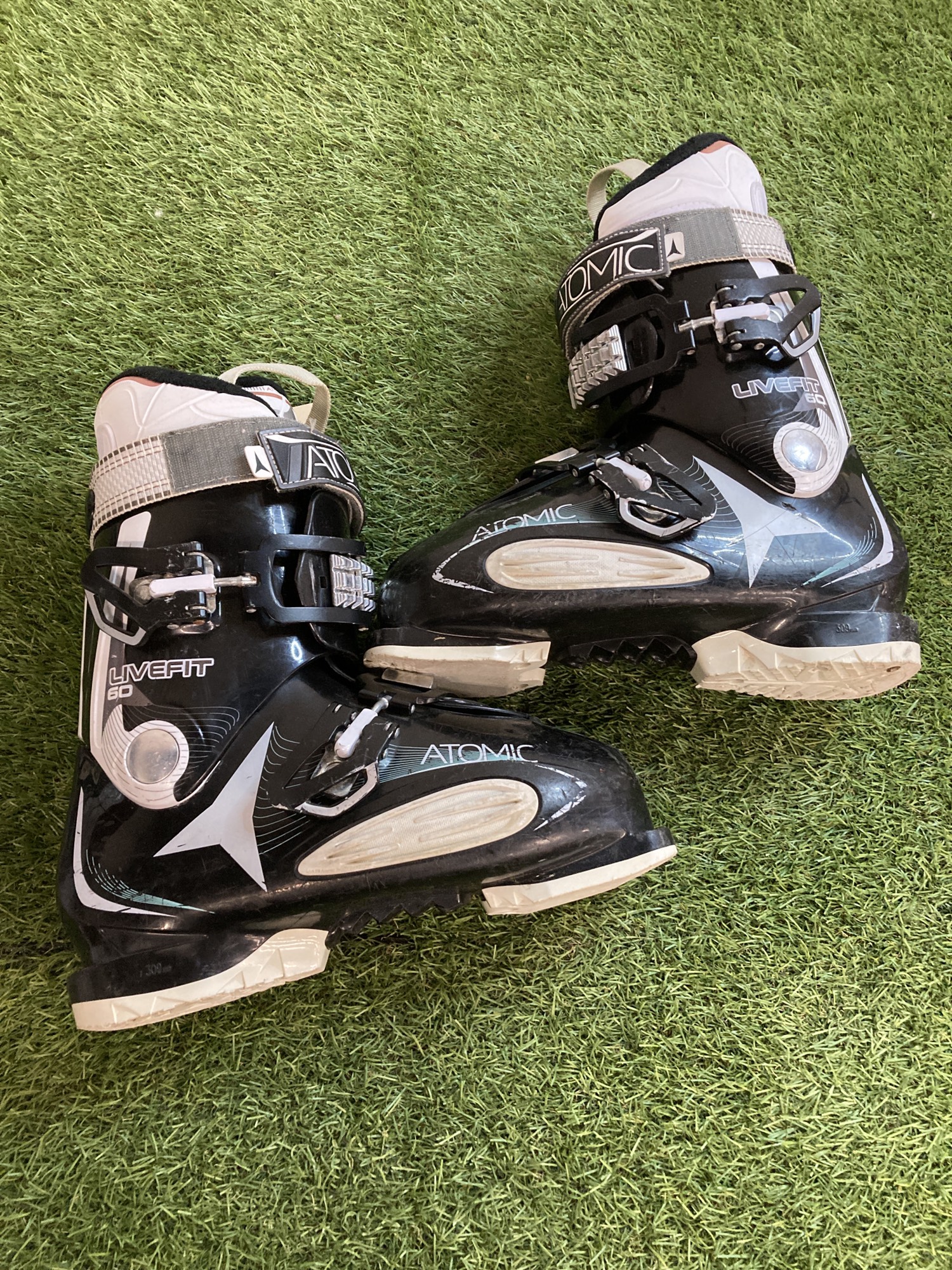 Atomic Live Fit Ski Boots | New and Used on SidelineSwap