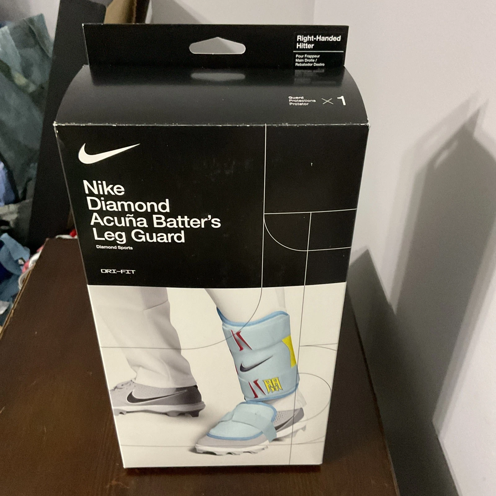 Nike Diamond Batter's Leg Guardアクーニャjr Nike Diamond Kids' Baseball / Softball Batter's Leg Guard