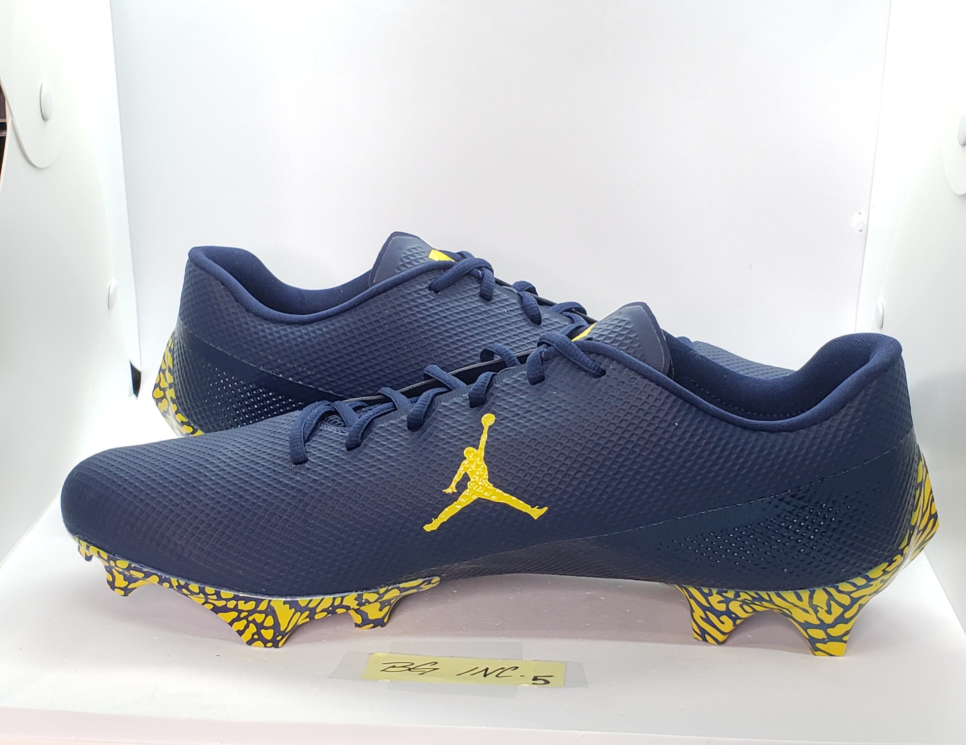 michigan jumpman cleats